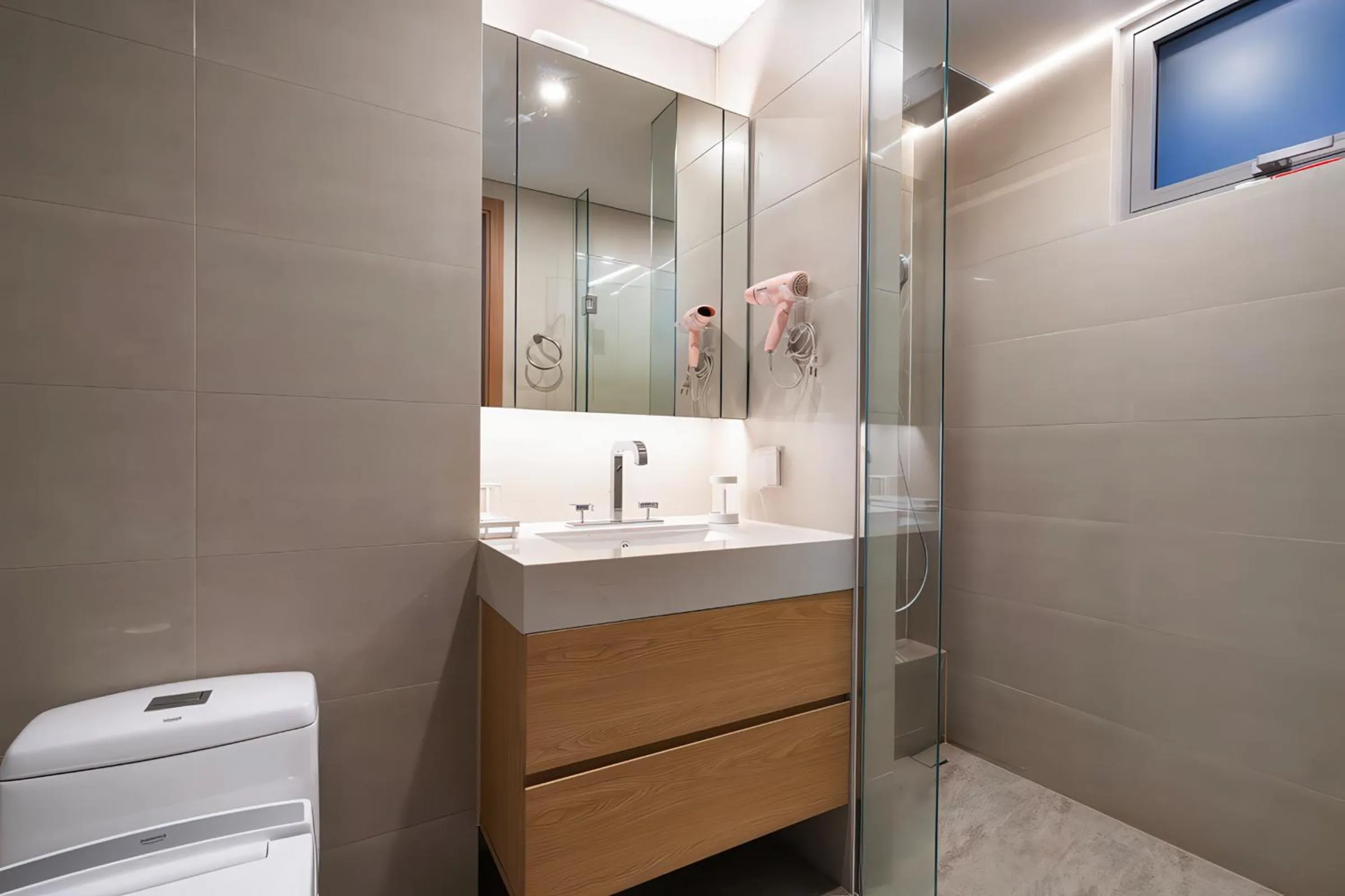 Shower in Empire City Thủ Thiêm D2