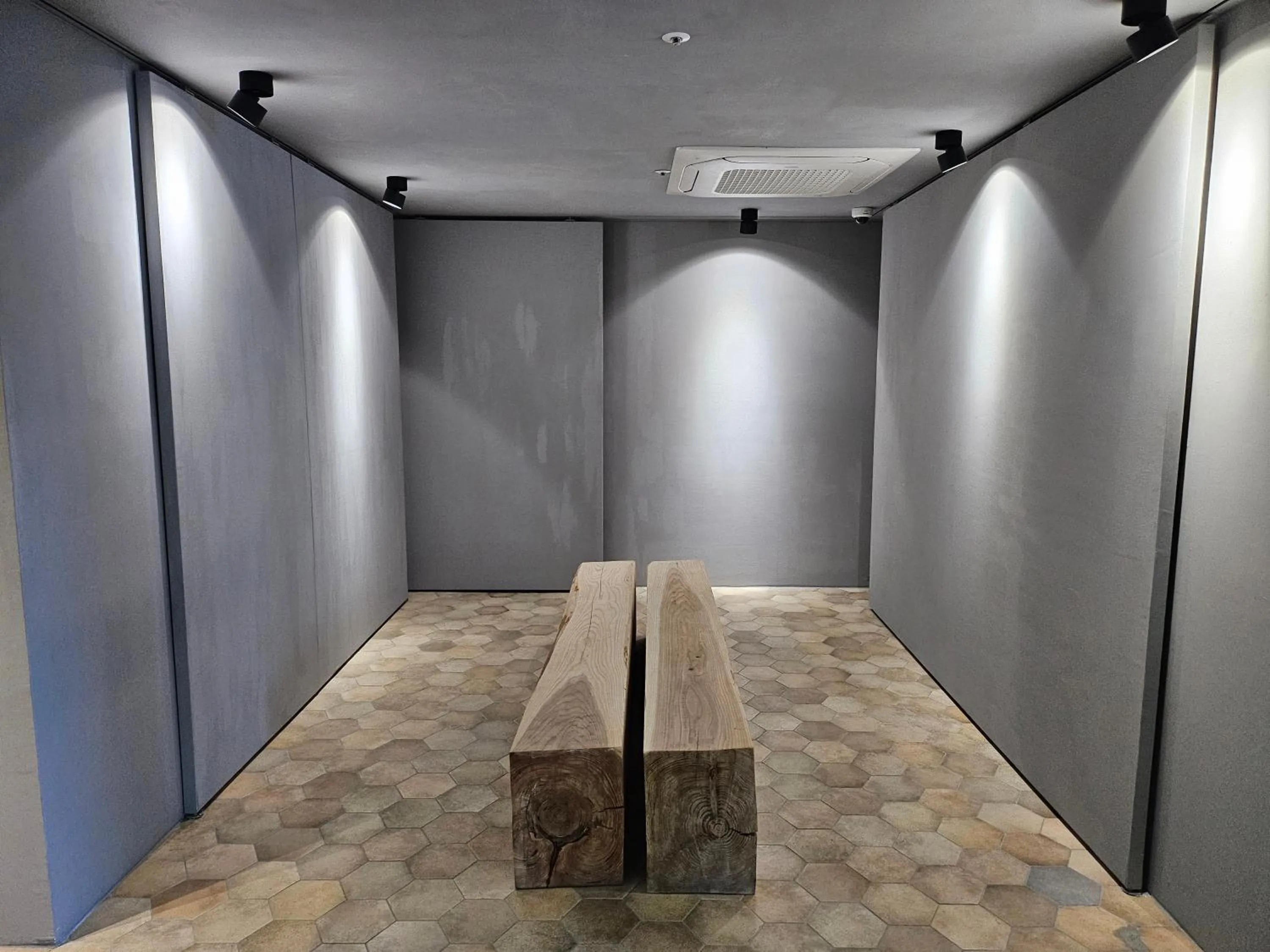 Area and facilities in Red Hat Snail