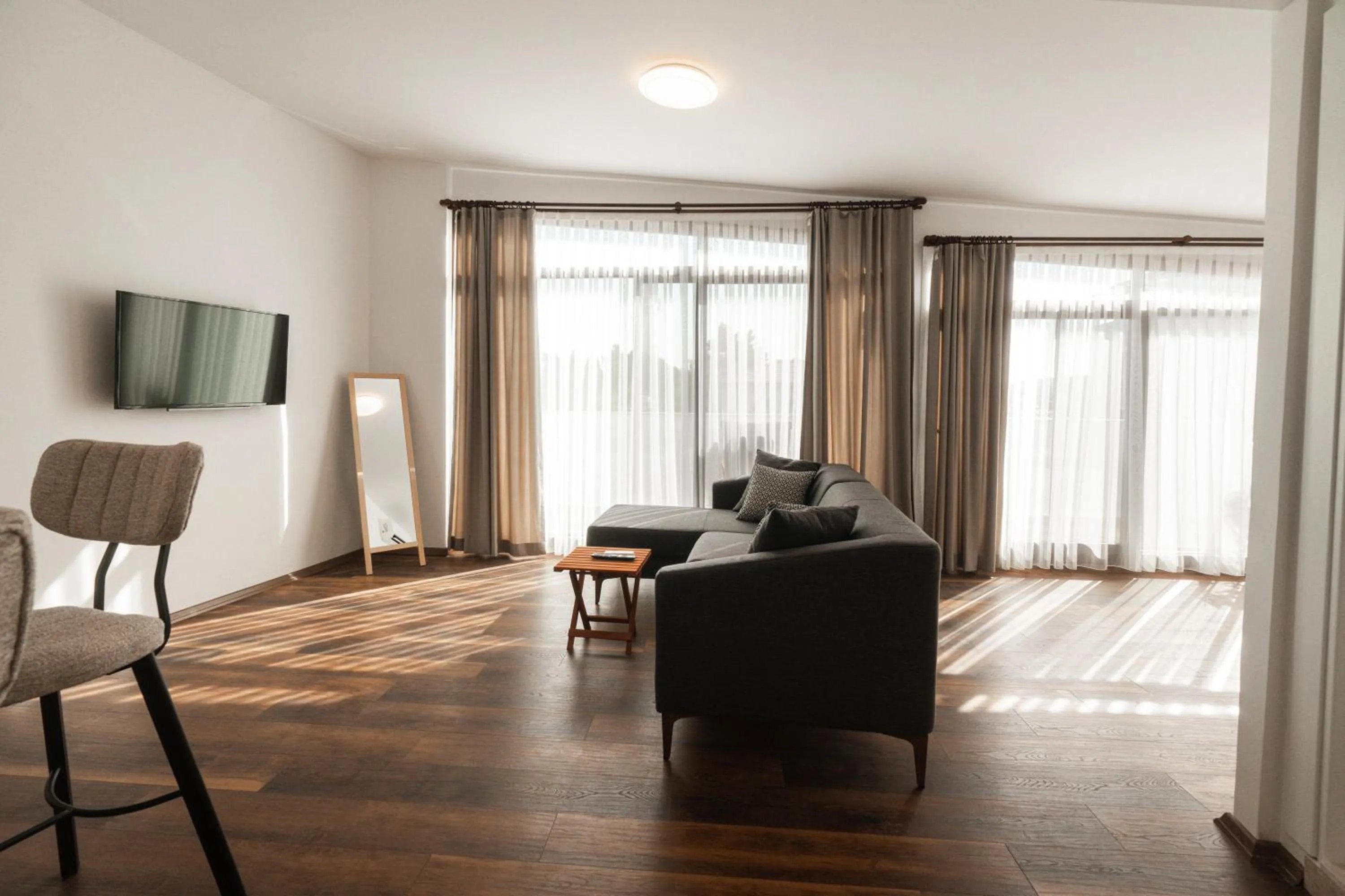 TV and multimedia in Rodones 1924