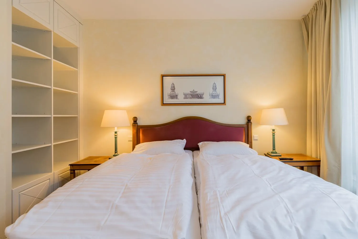 Bed in Apartmenthaus Berlin Mitte