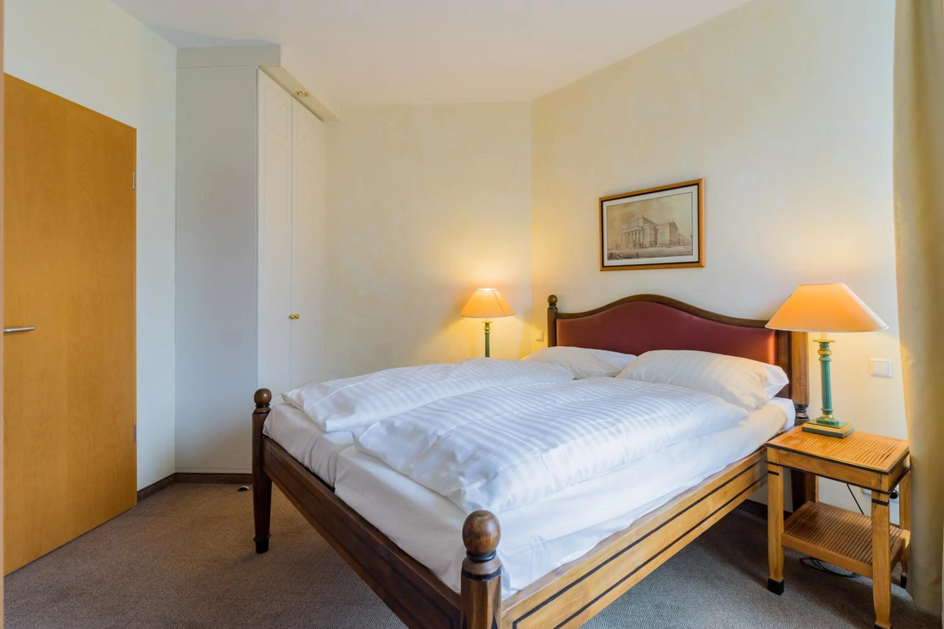 Bed in Apartmenthaus Berlin Mitte