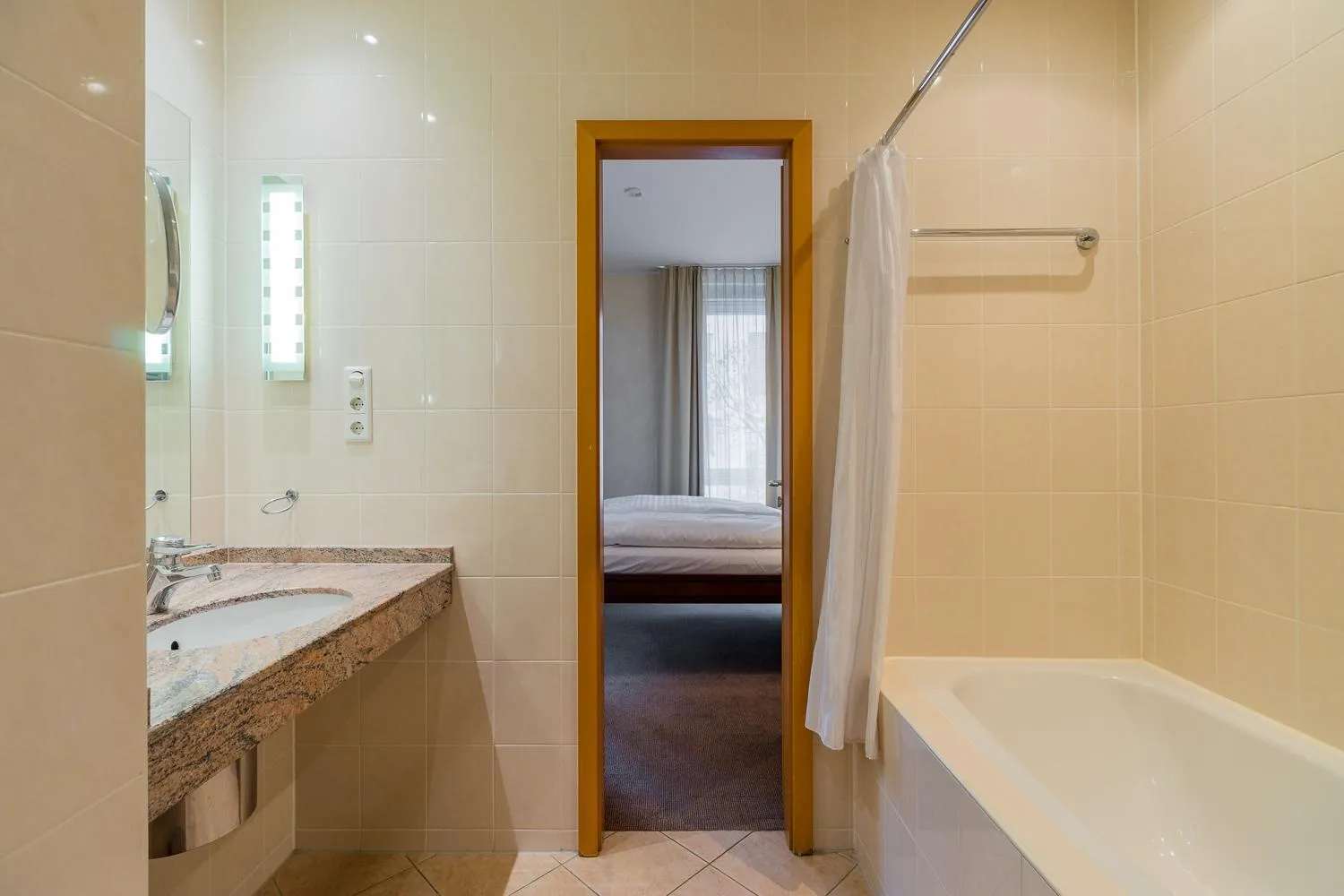 Bed in Apartmenthaus Berlin Mitte