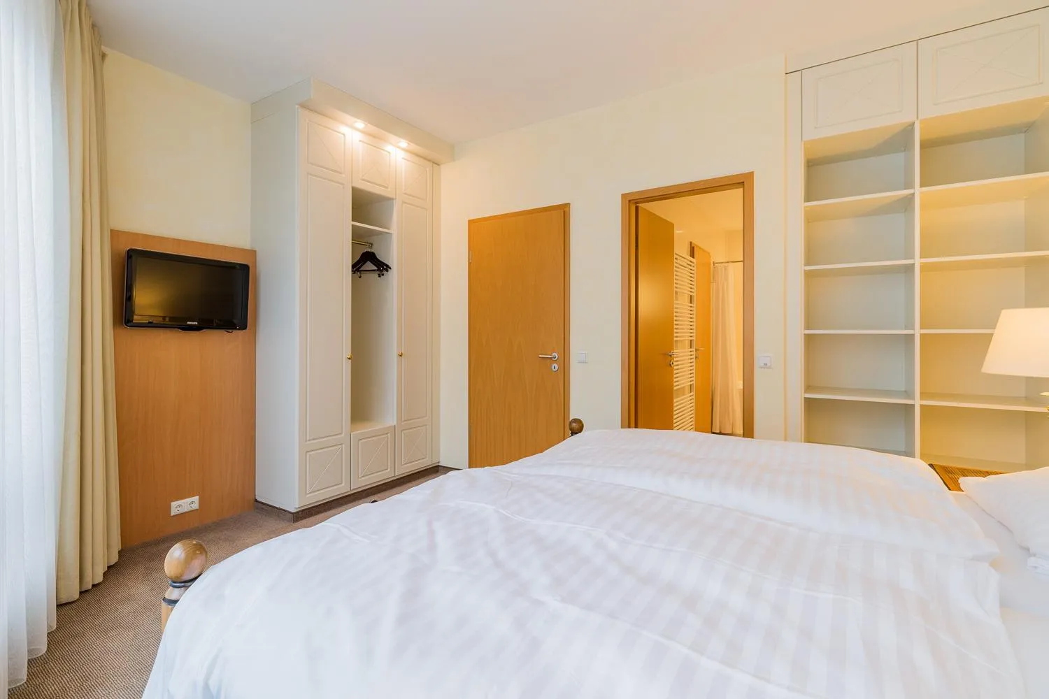 Bed in Apartmenthaus Berlin Mitte