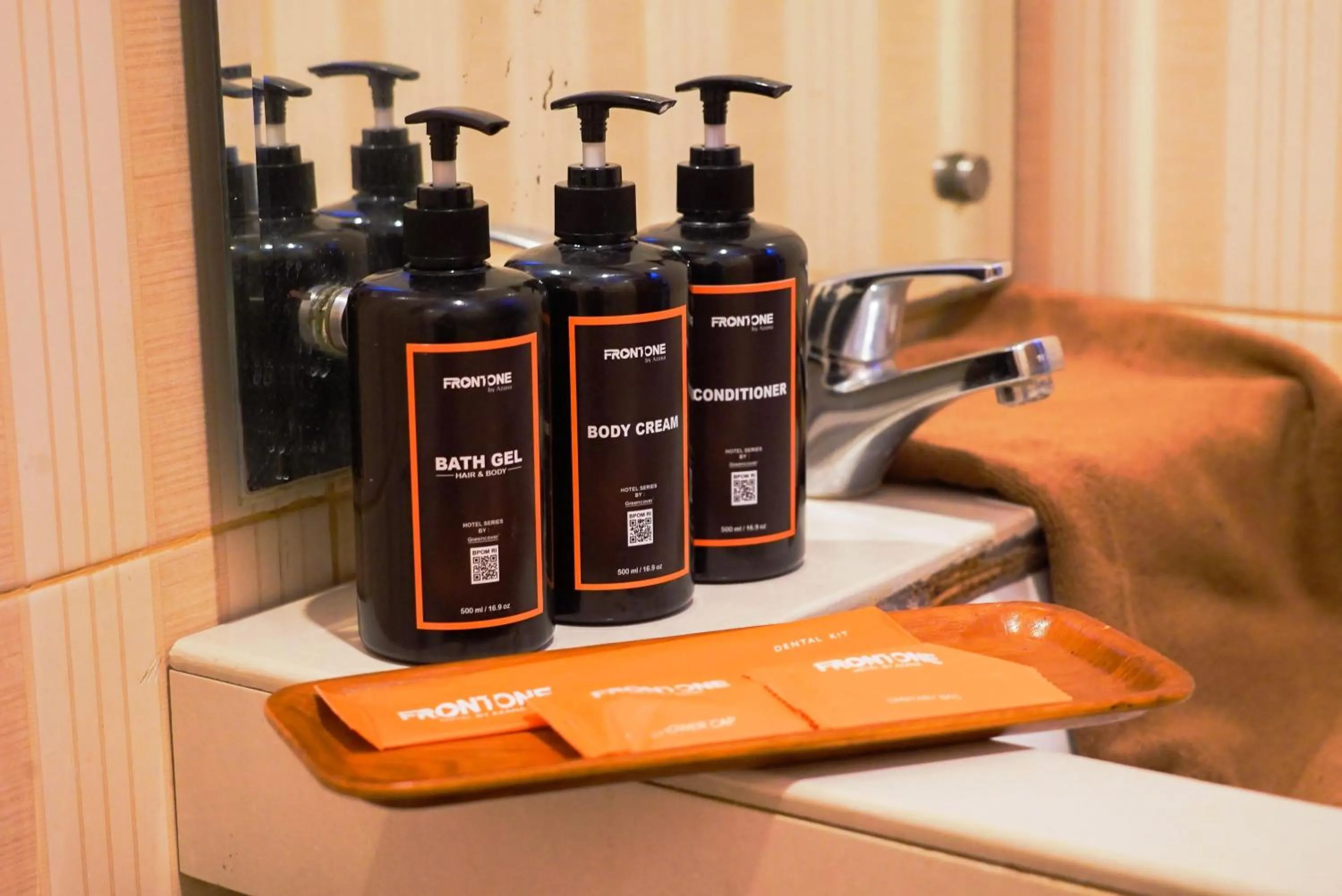 Bathroom in Front One HK Resort Simpang Lima