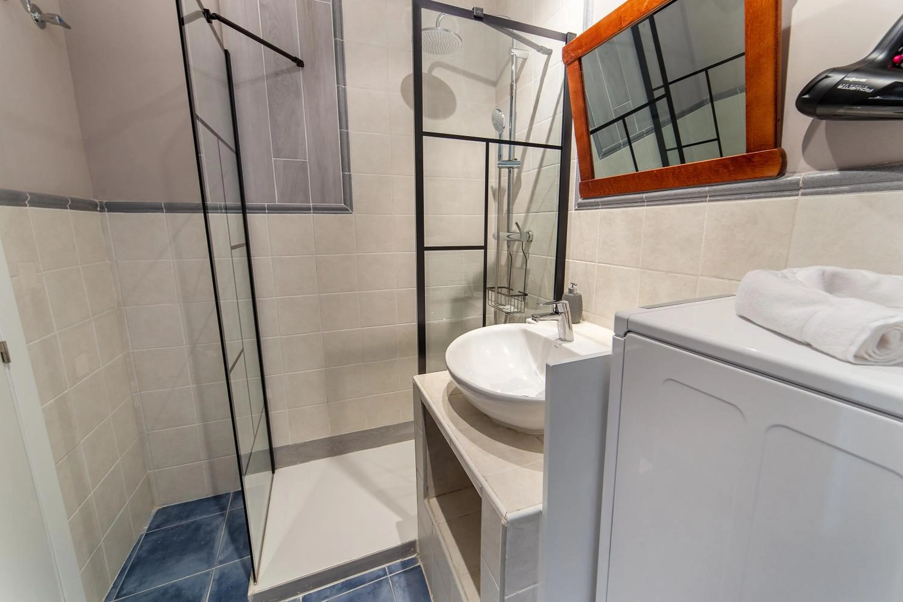 Shower in Albufera Dreams Nature Suites