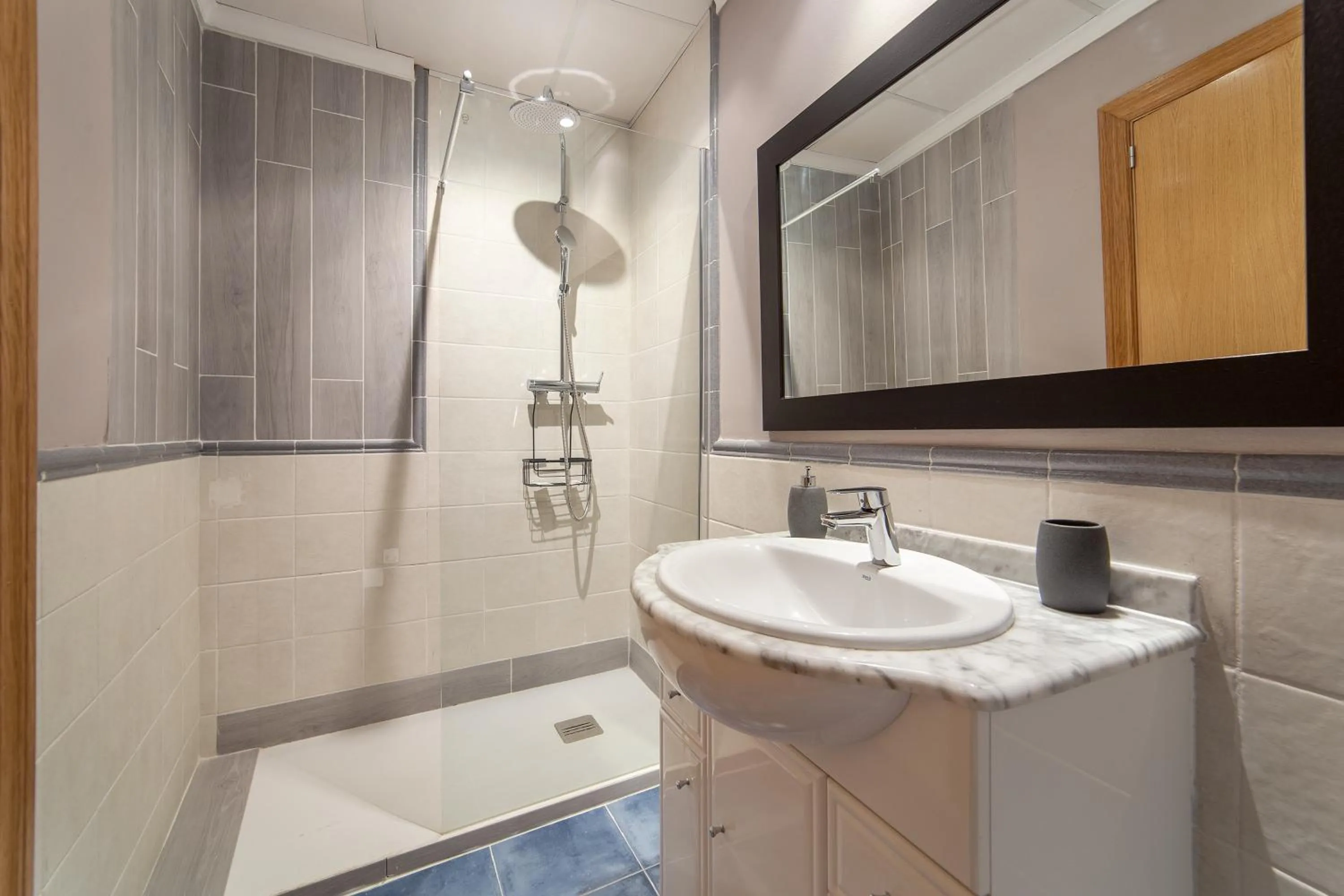 Shower in Albufera Dreams Nature Suites