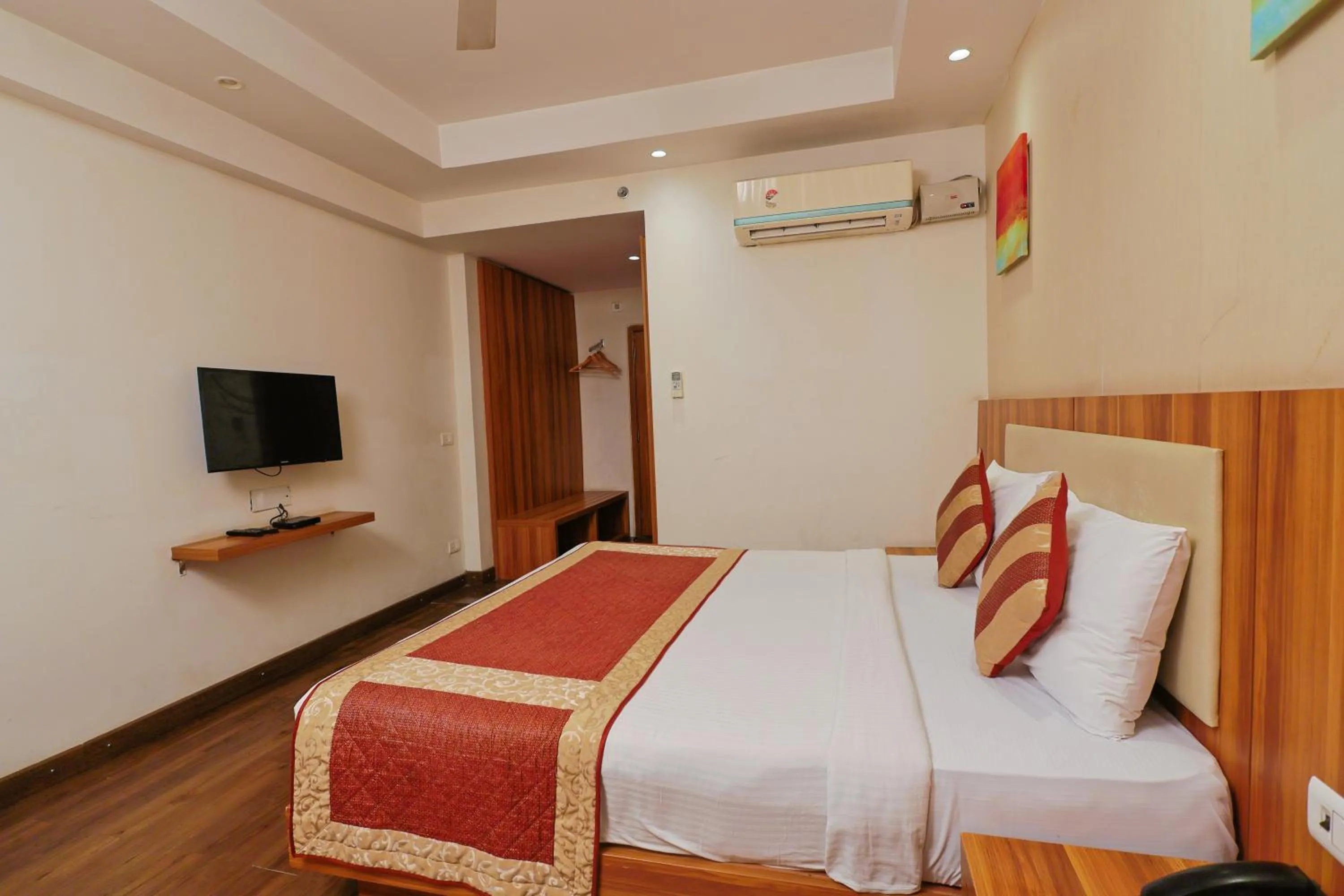 Bedroom, Bed in Le Roi Udaipur