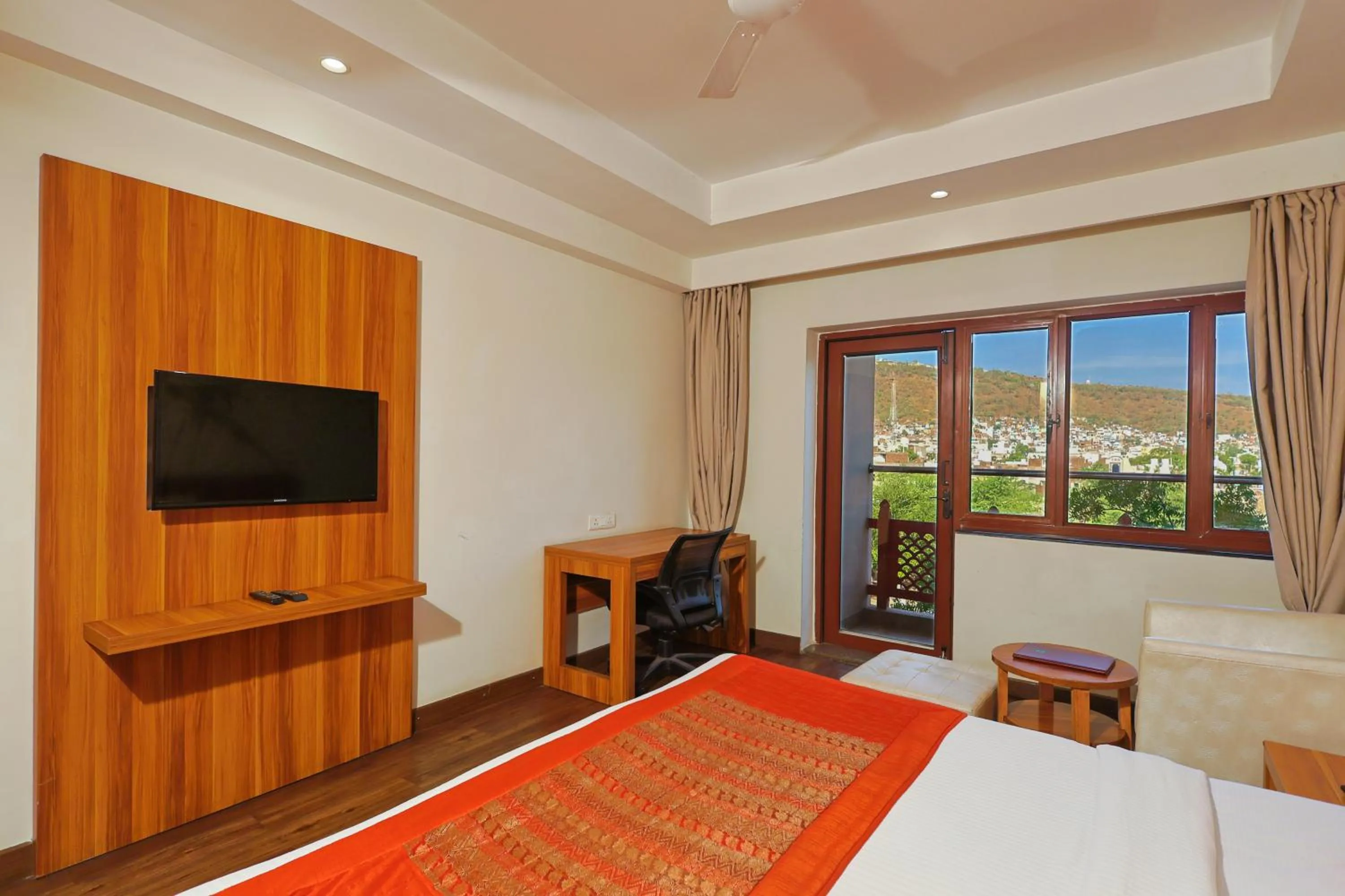 View (from property/room), Bed in Le Roi Udaipur