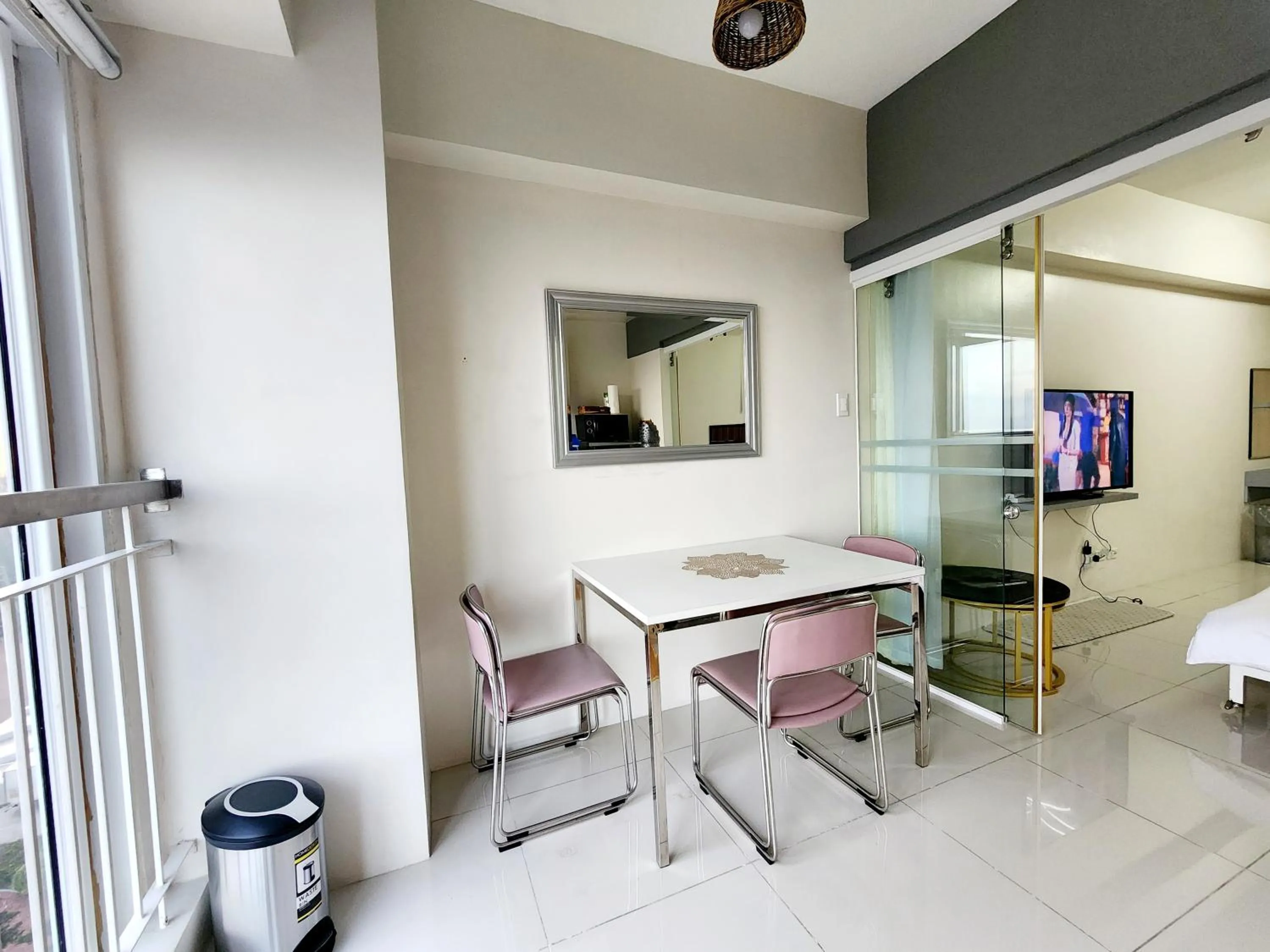 Dining area in Relaxing Stay Tagaytay