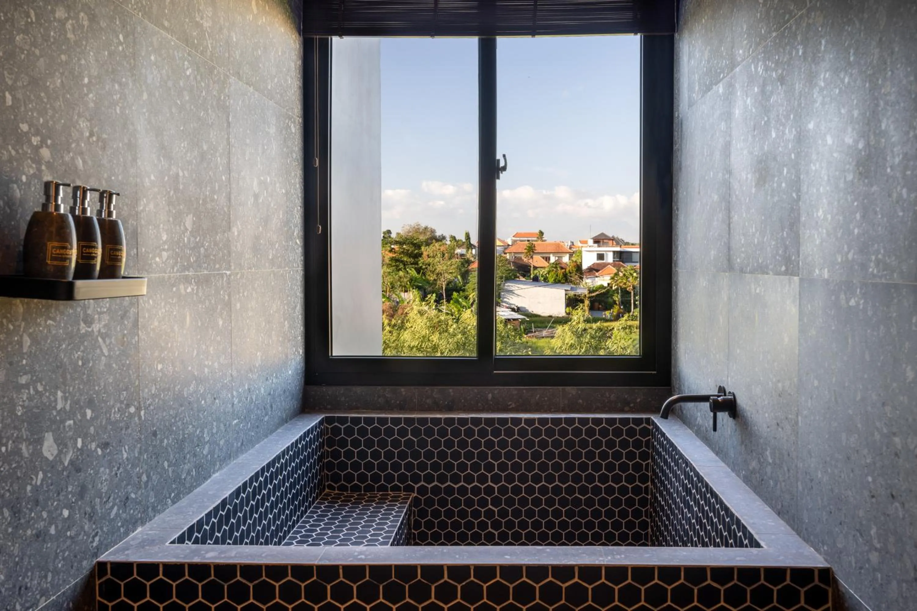 Bath in Canggu Bagus Suites