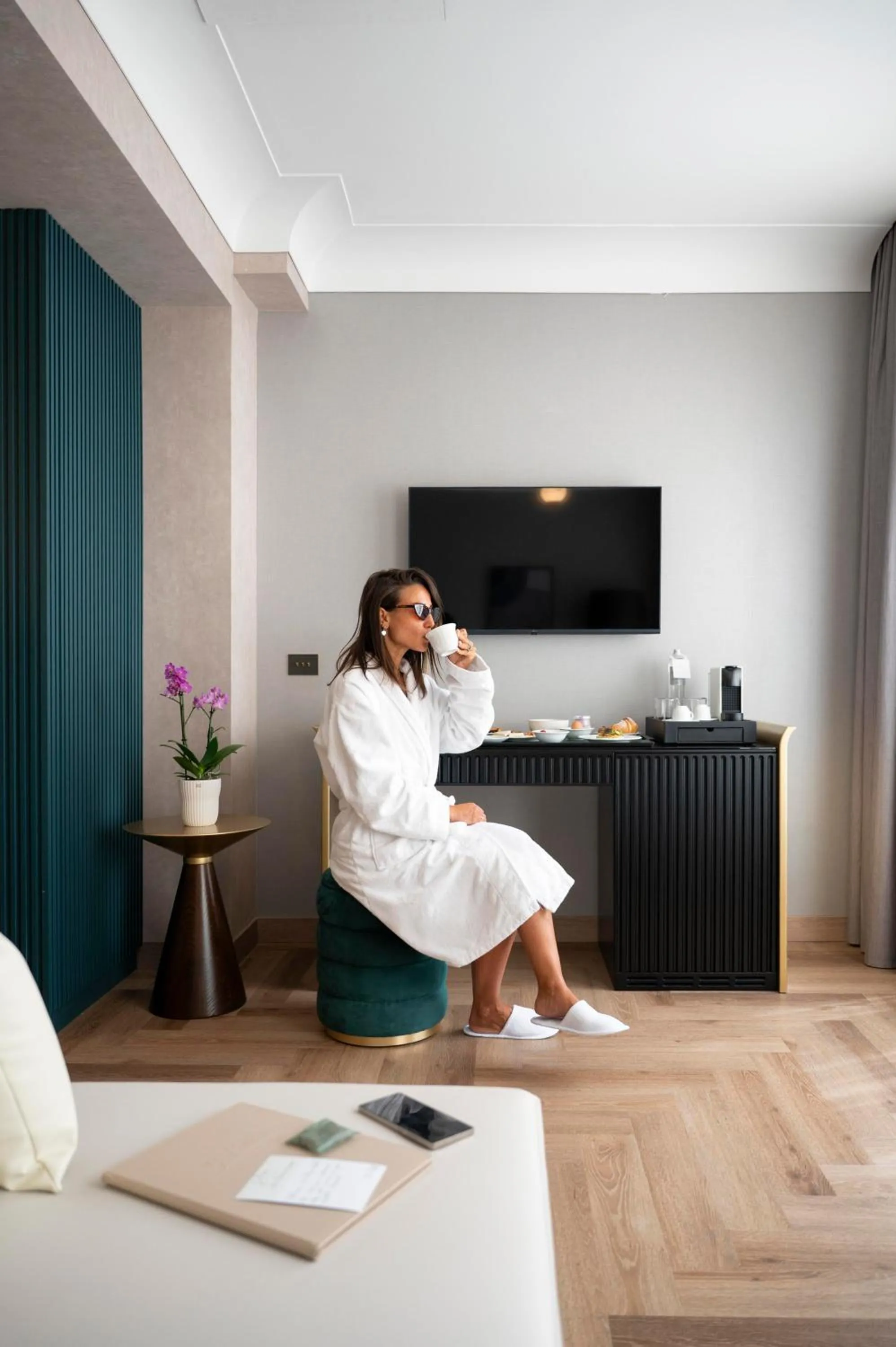 People in Je Rome Hotel