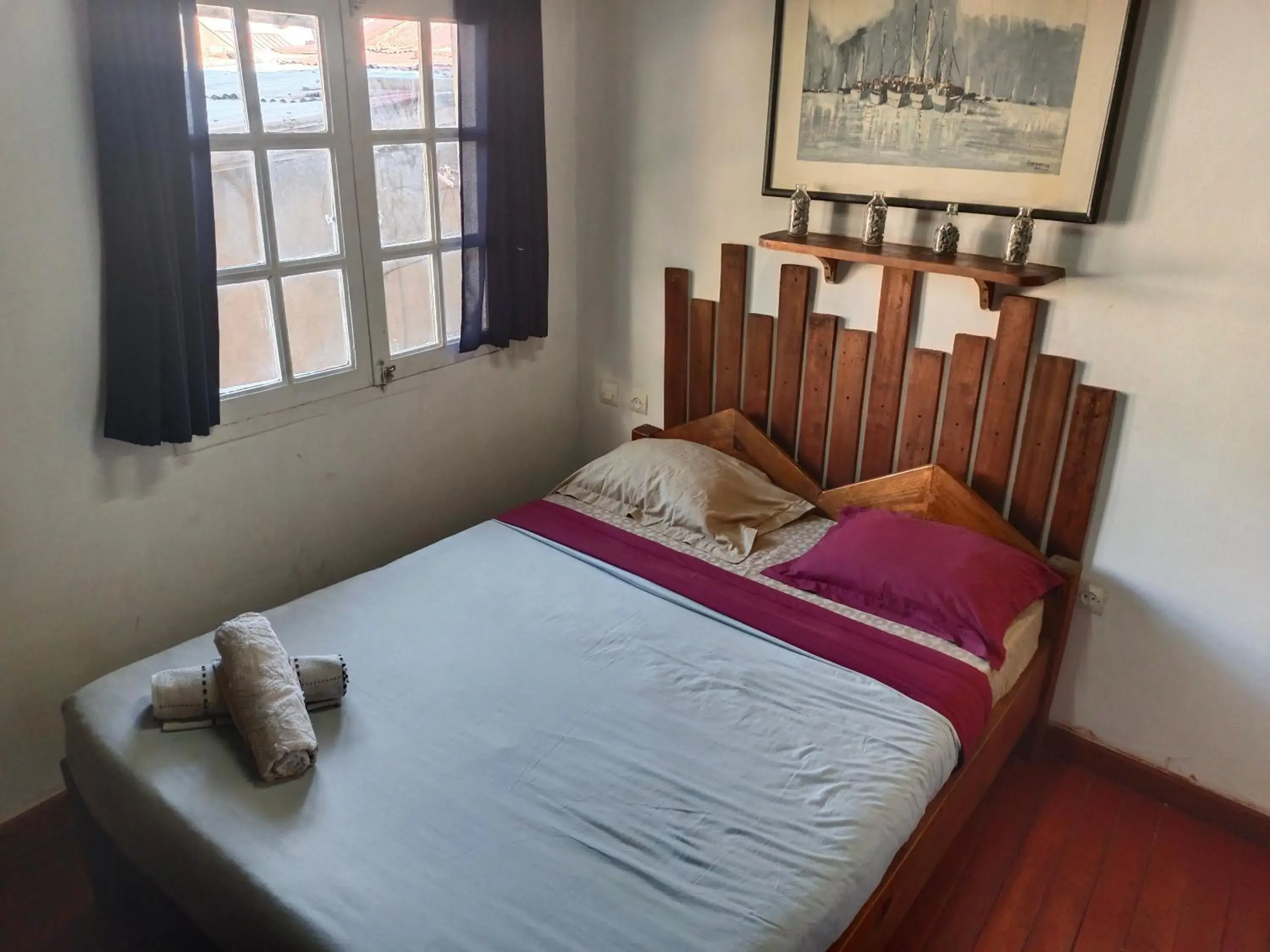 Double Room with Private Bathroom in La lanterne Double Room with Private Bathroom in La lanterne