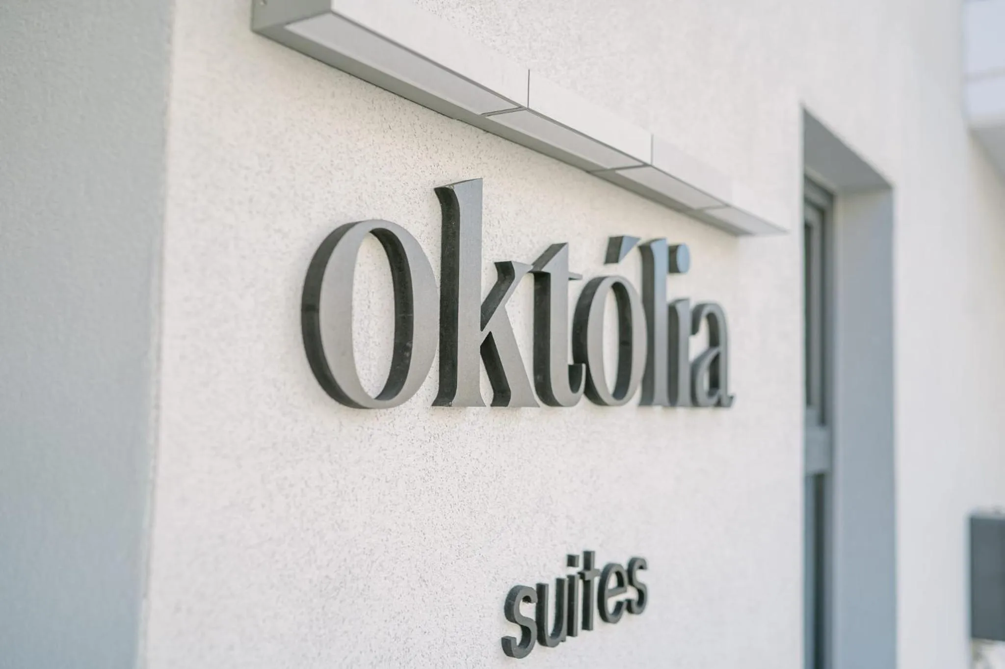 Logo/Certificate/Sign in Oktolia suites