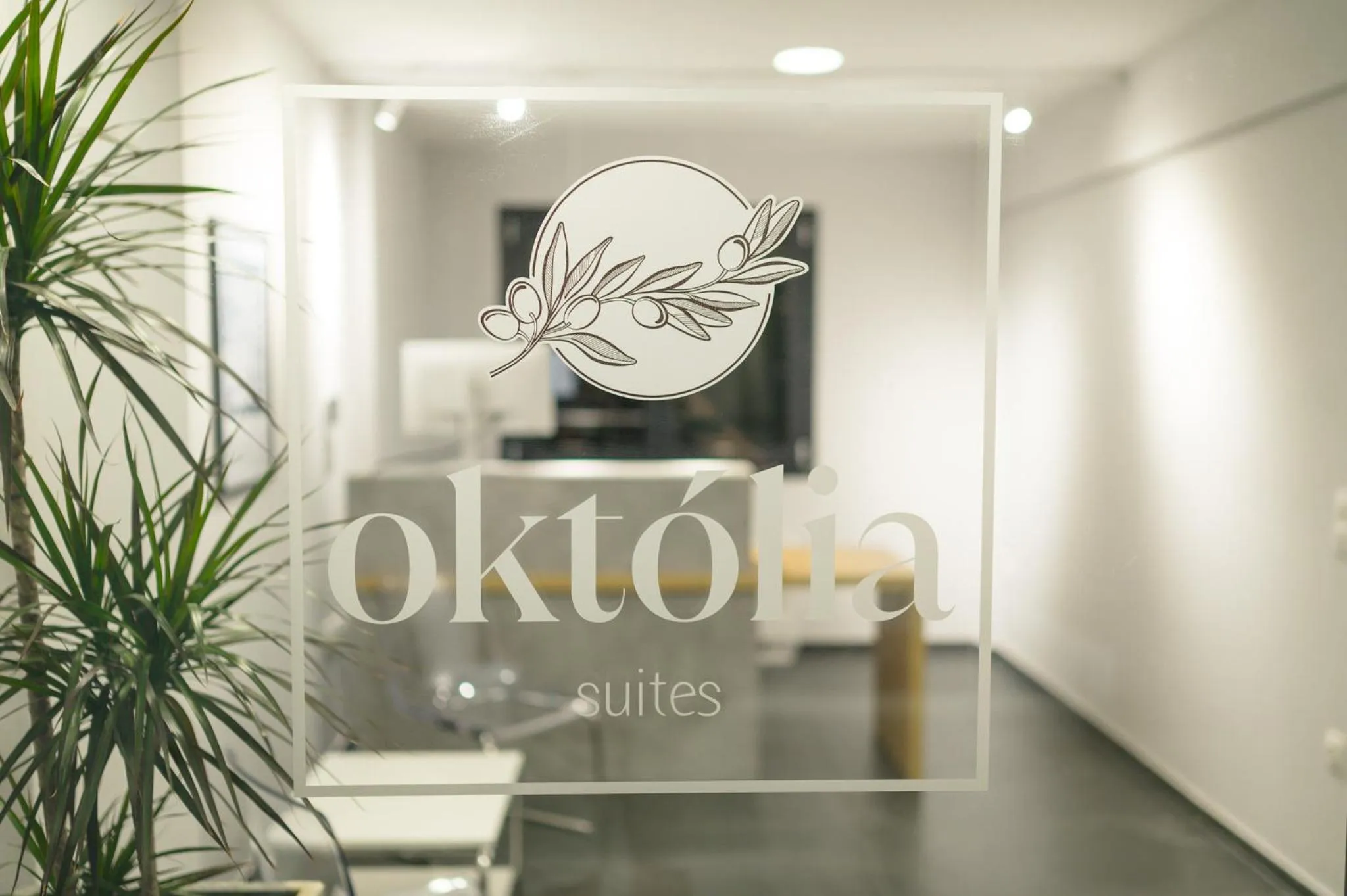 Logo/Certificate/Sign in Oktolia suites