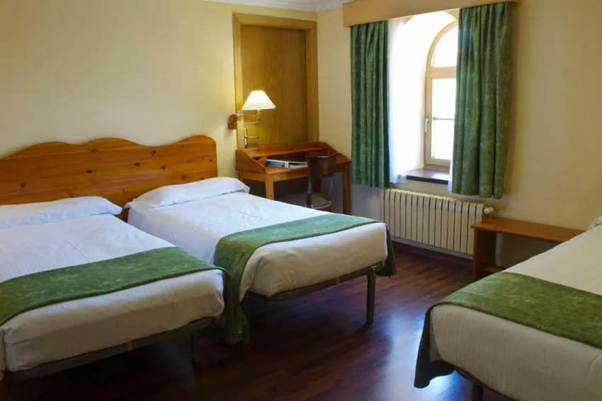 Bed in Hotel Vall de Núria