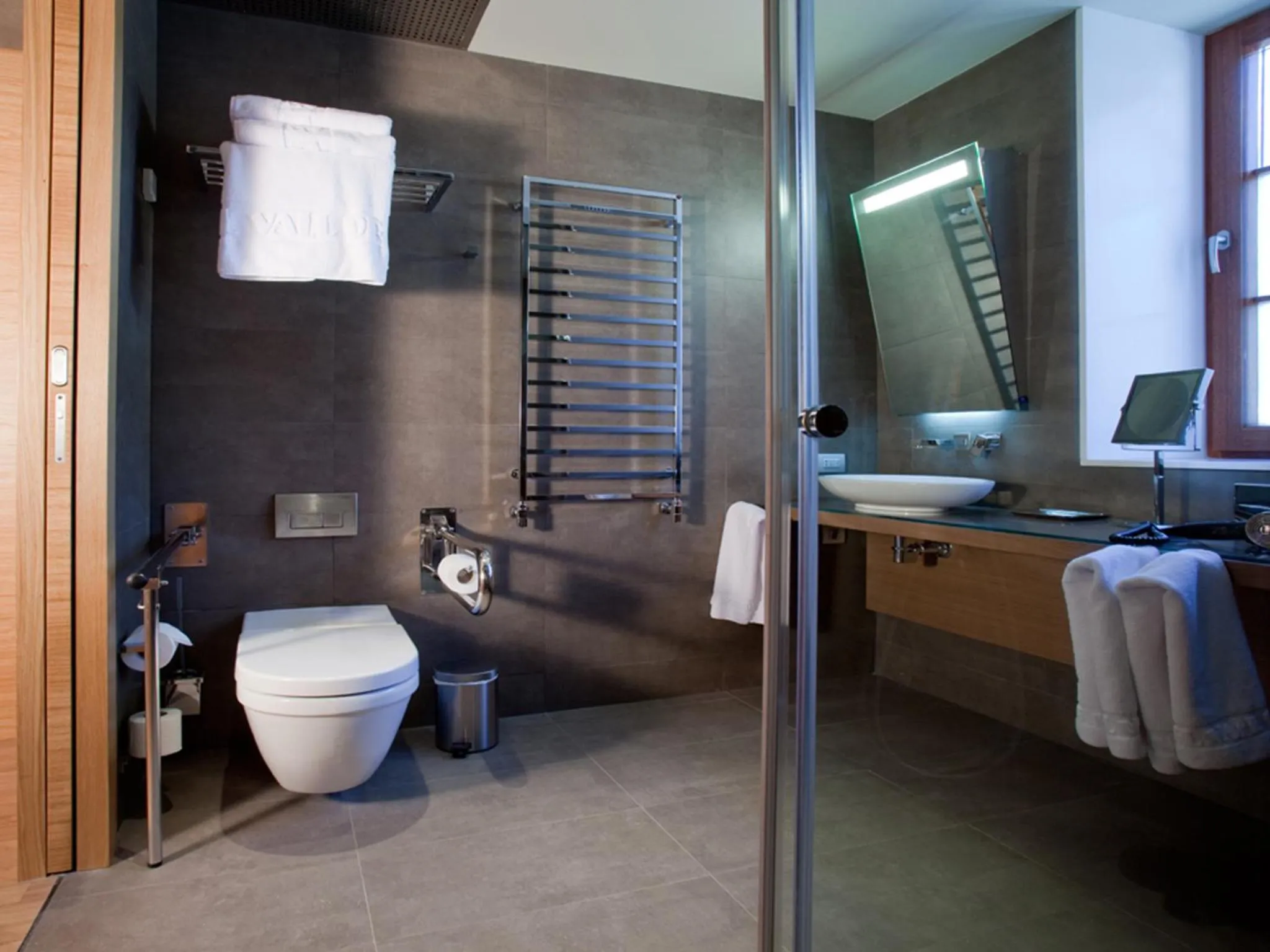 Bathroom in Hotel Vall de Núria