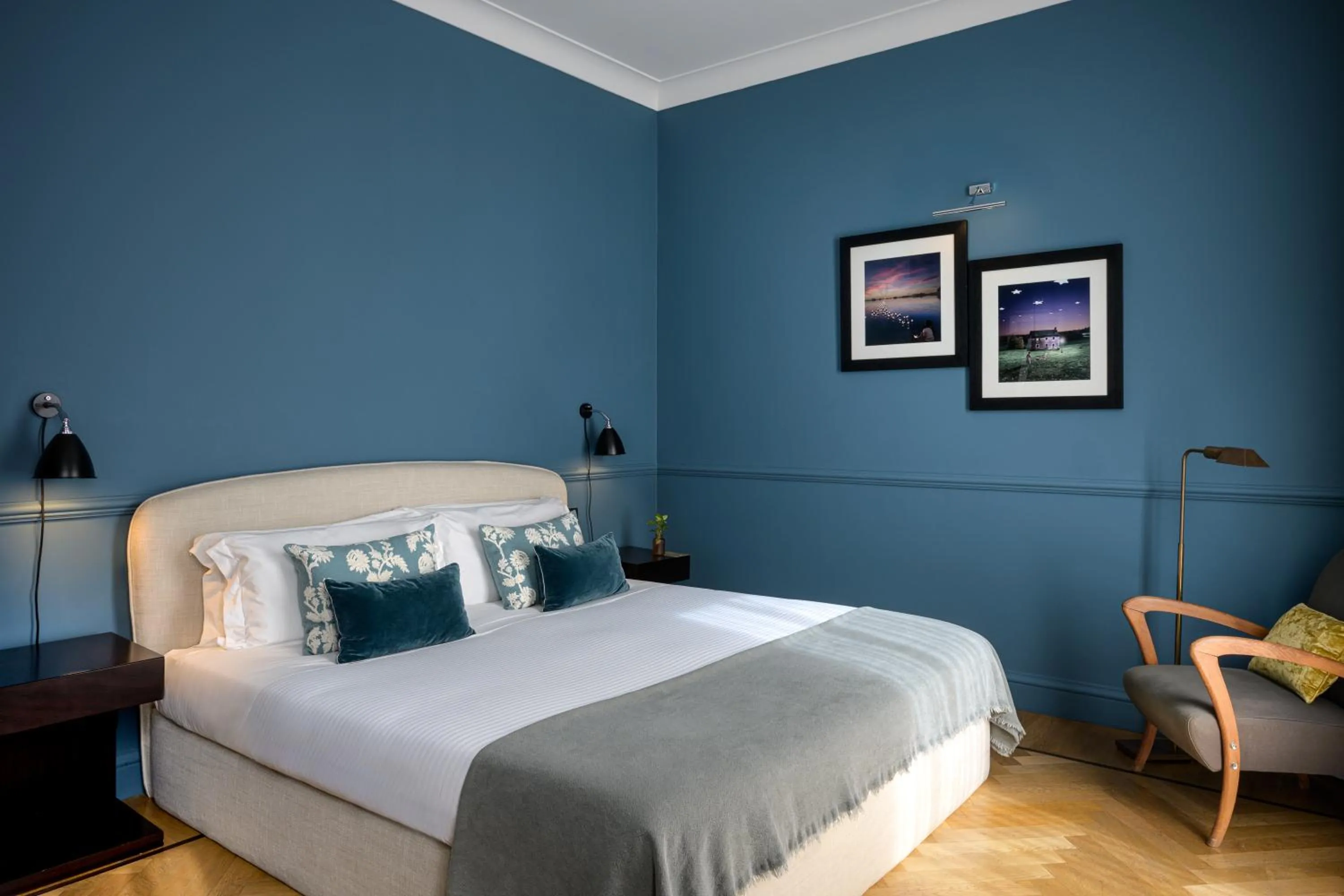 Bed in The Fifteen Keys Hotel