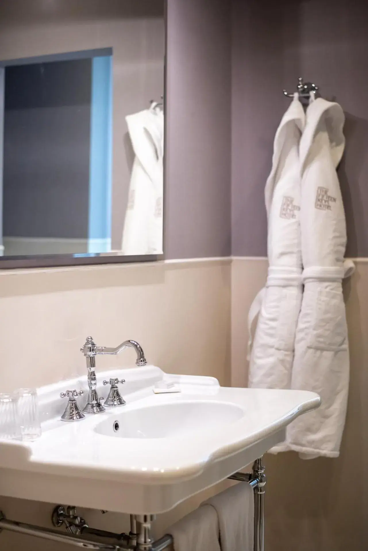 Superior Double Room in The Fifteen Keys Hotel Superior Double Room in The Fifteen Keys Hotel