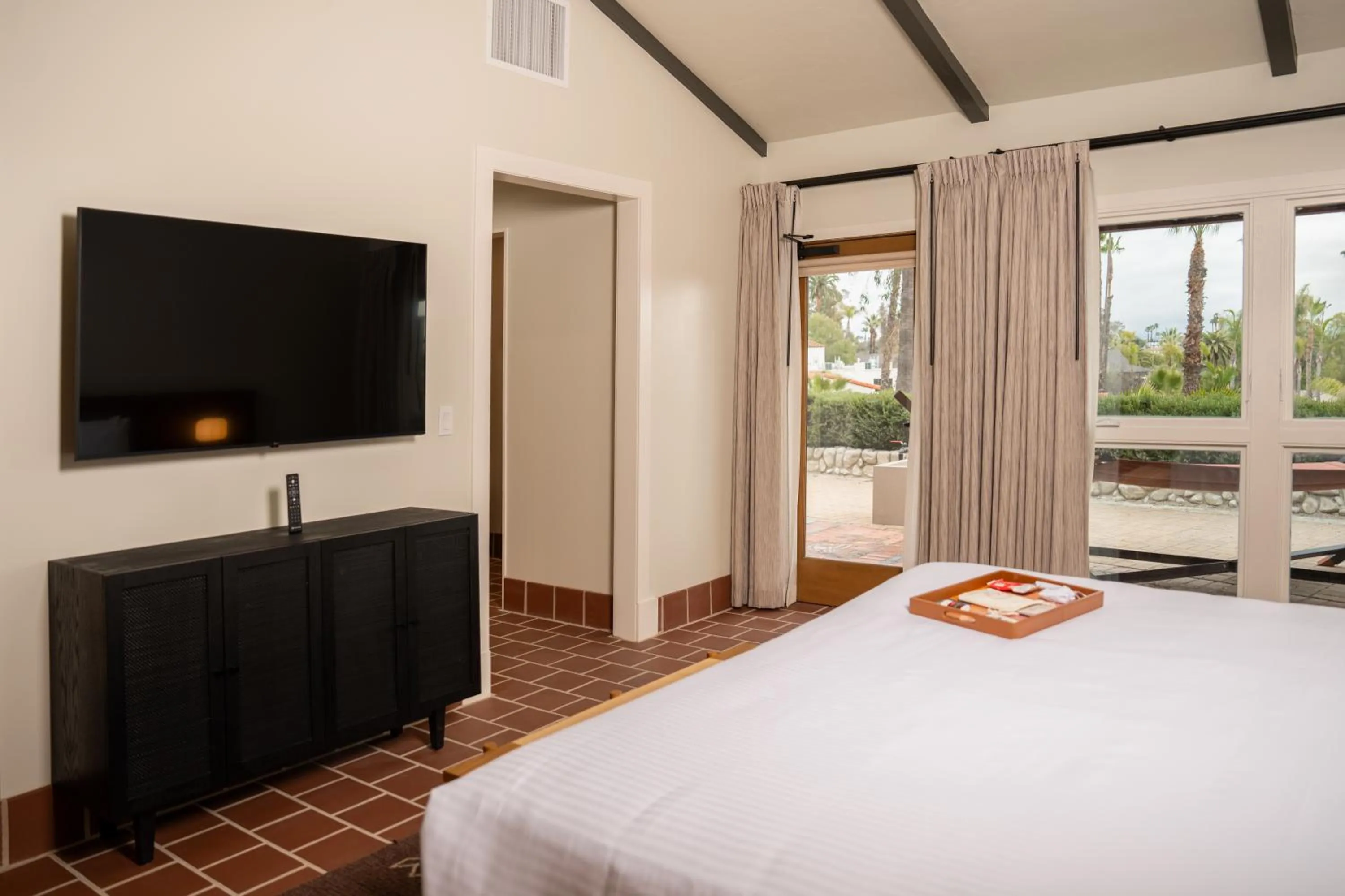 Bed in Murrieta Hot Springs Resort