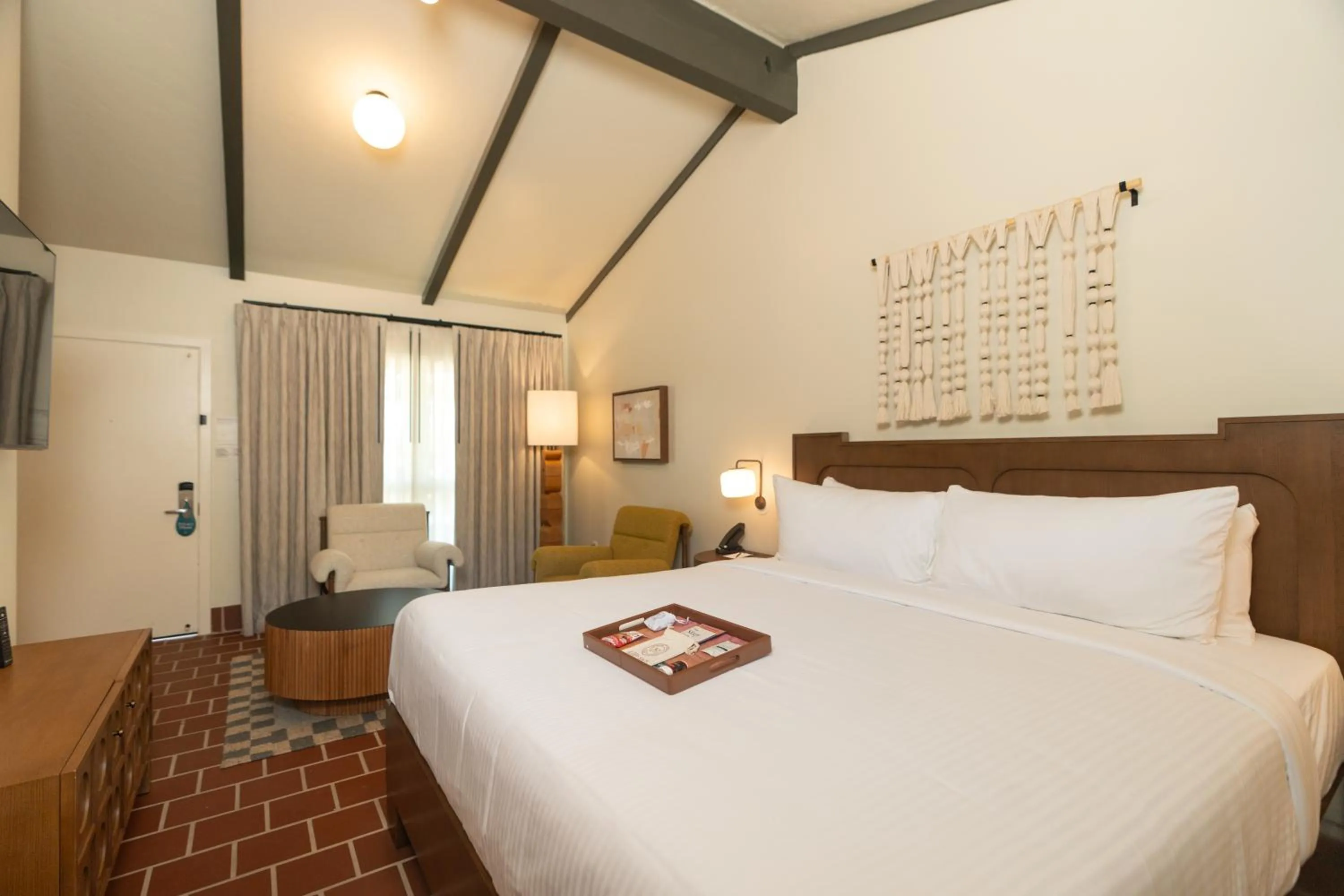 Bed in Murrieta Hot Springs Resort