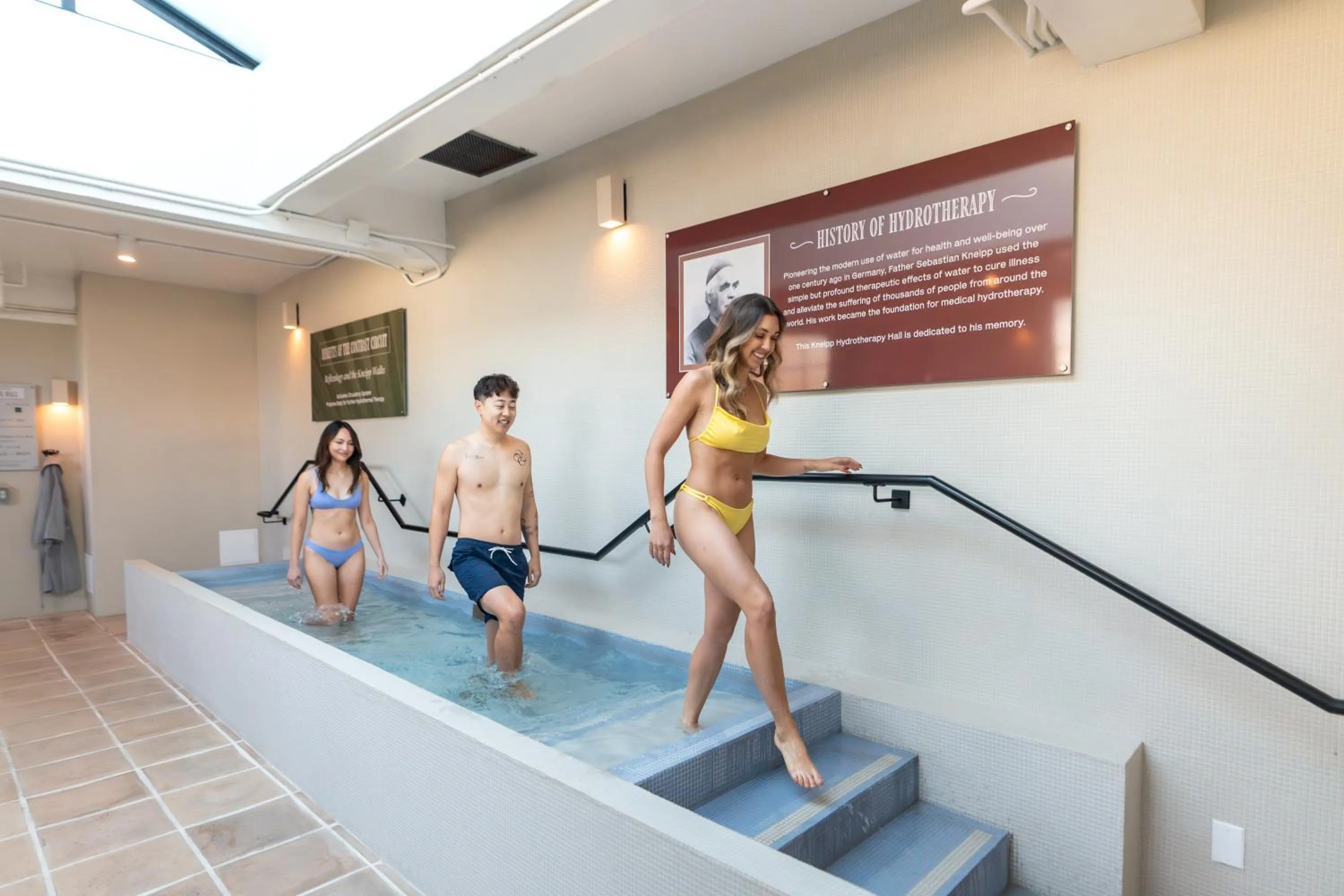 Swimming pool in Murrieta Hot Springs Resort