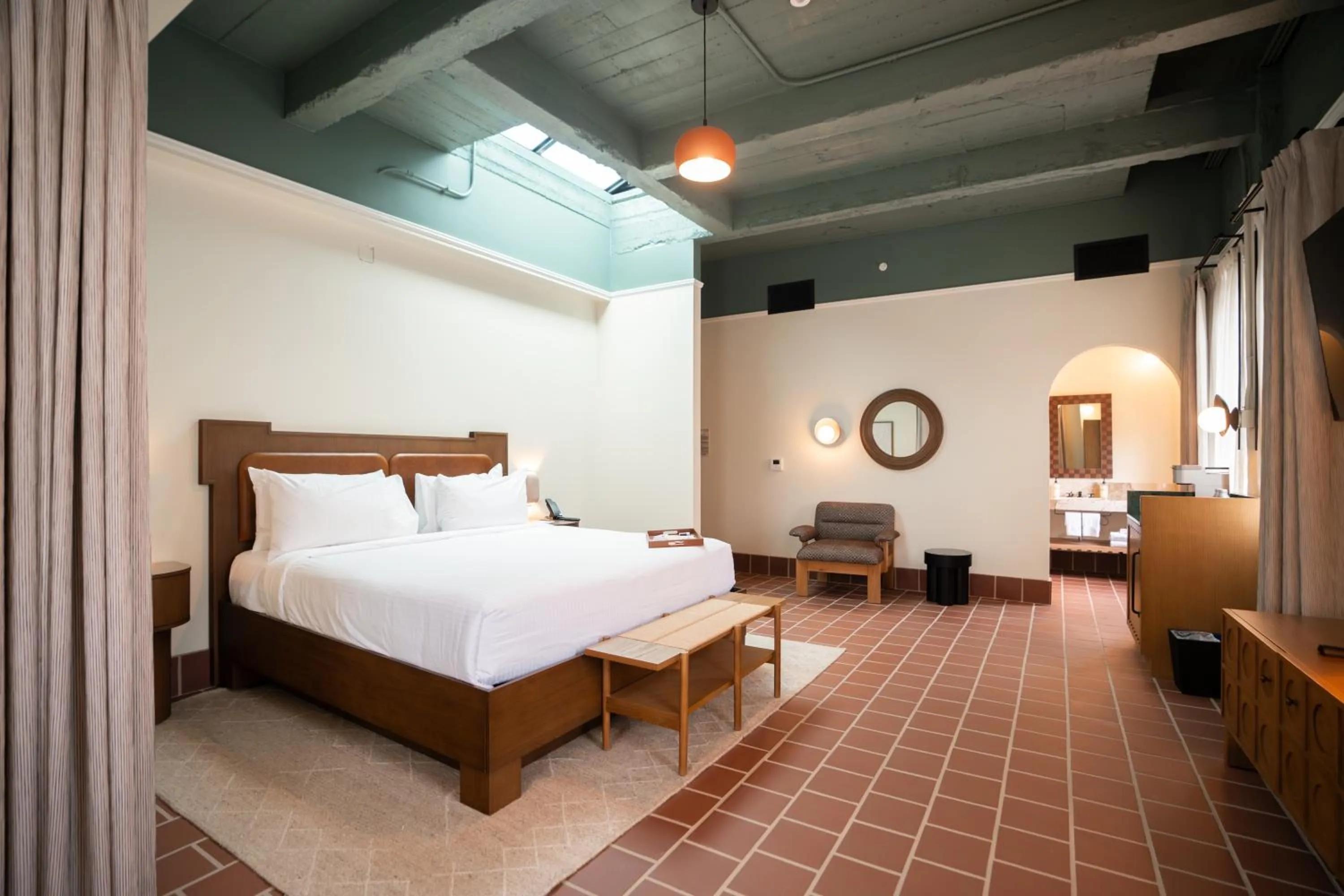 Bed in Murrieta Hot Springs Resort