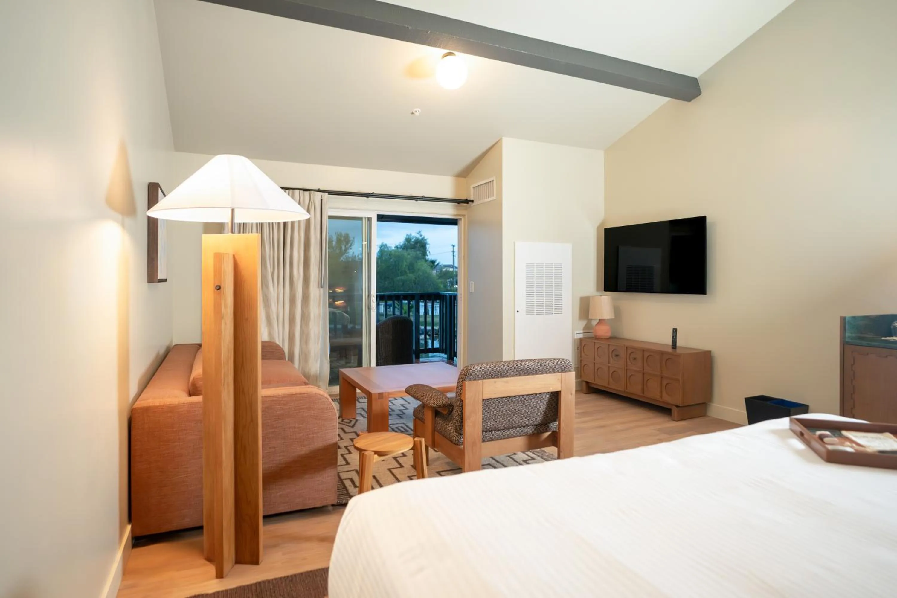 Bed in Murrieta Hot Springs Resort