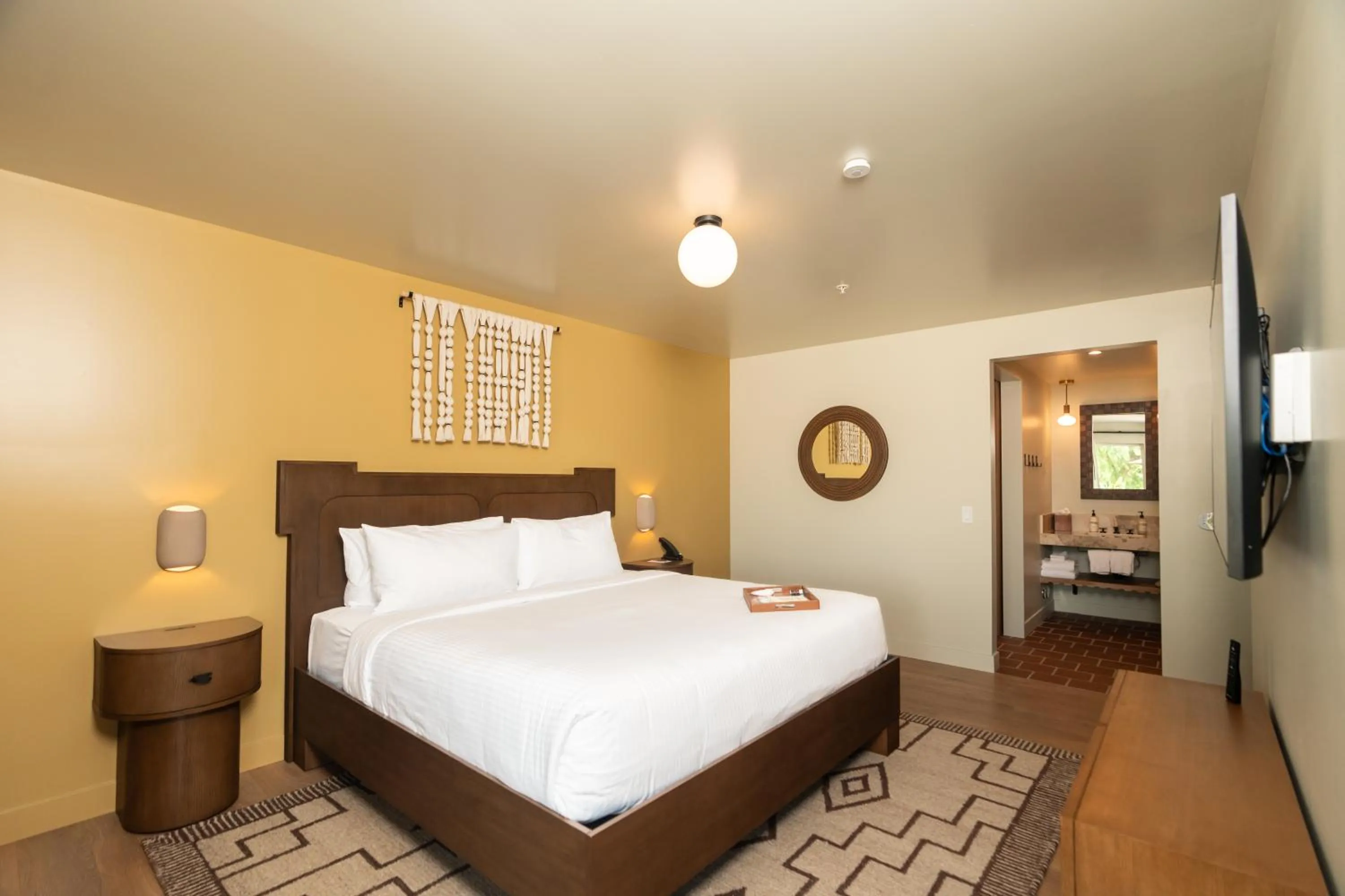 Bed in Murrieta Hot Springs Resort