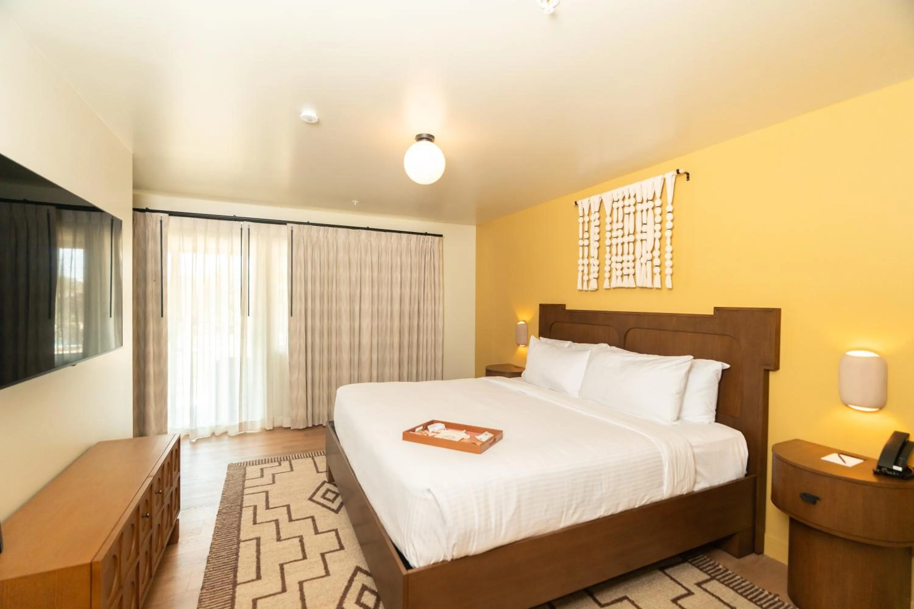 Bed in Murrieta Hot Springs Resort