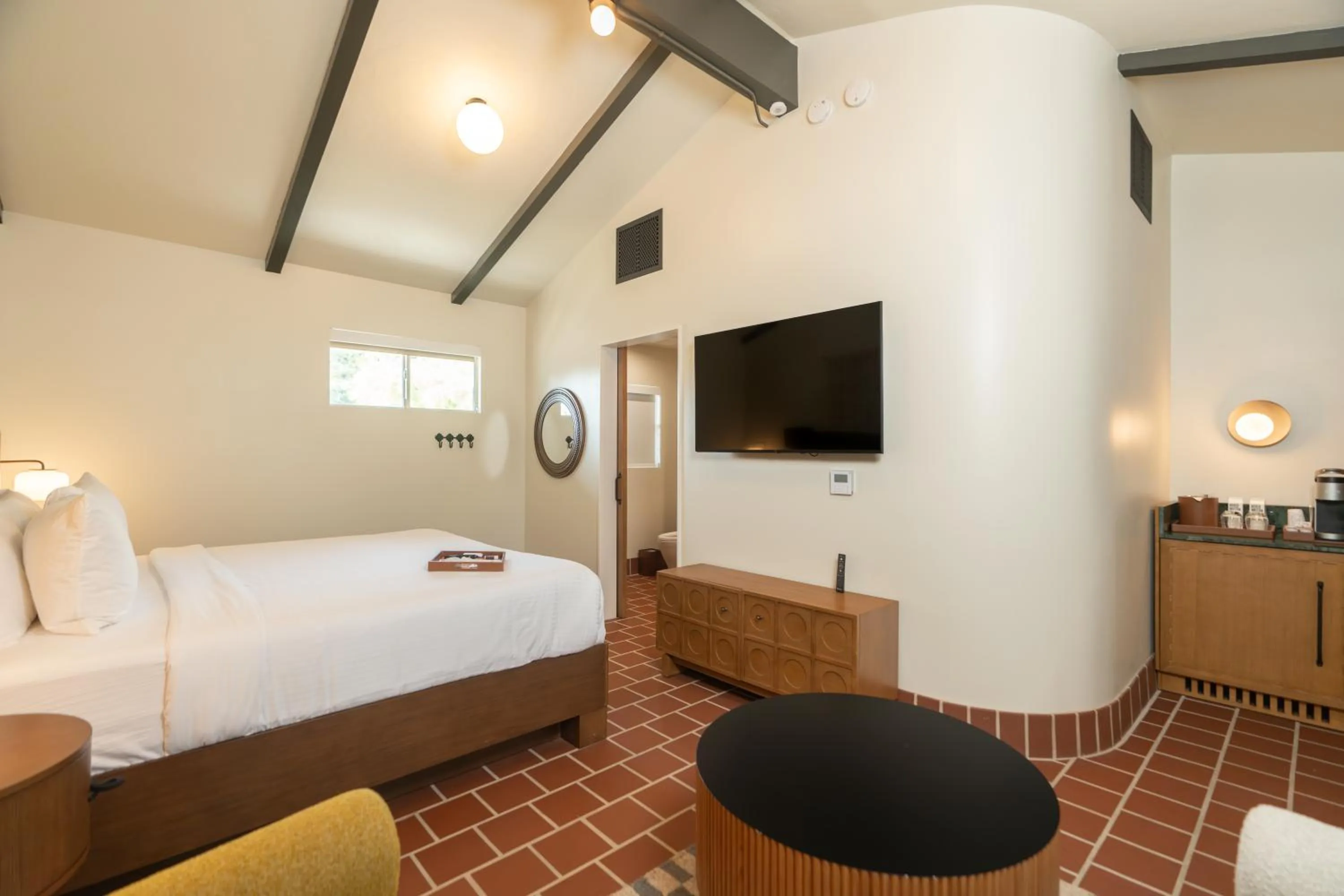 Bed in Murrieta Hot Springs Resort