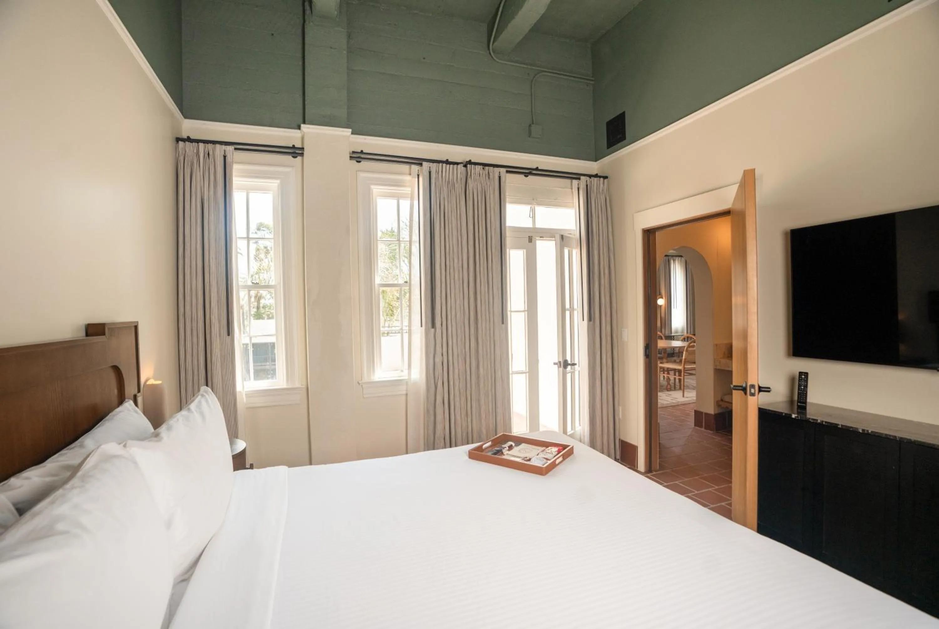 Bed in Murrieta Hot Springs Resort