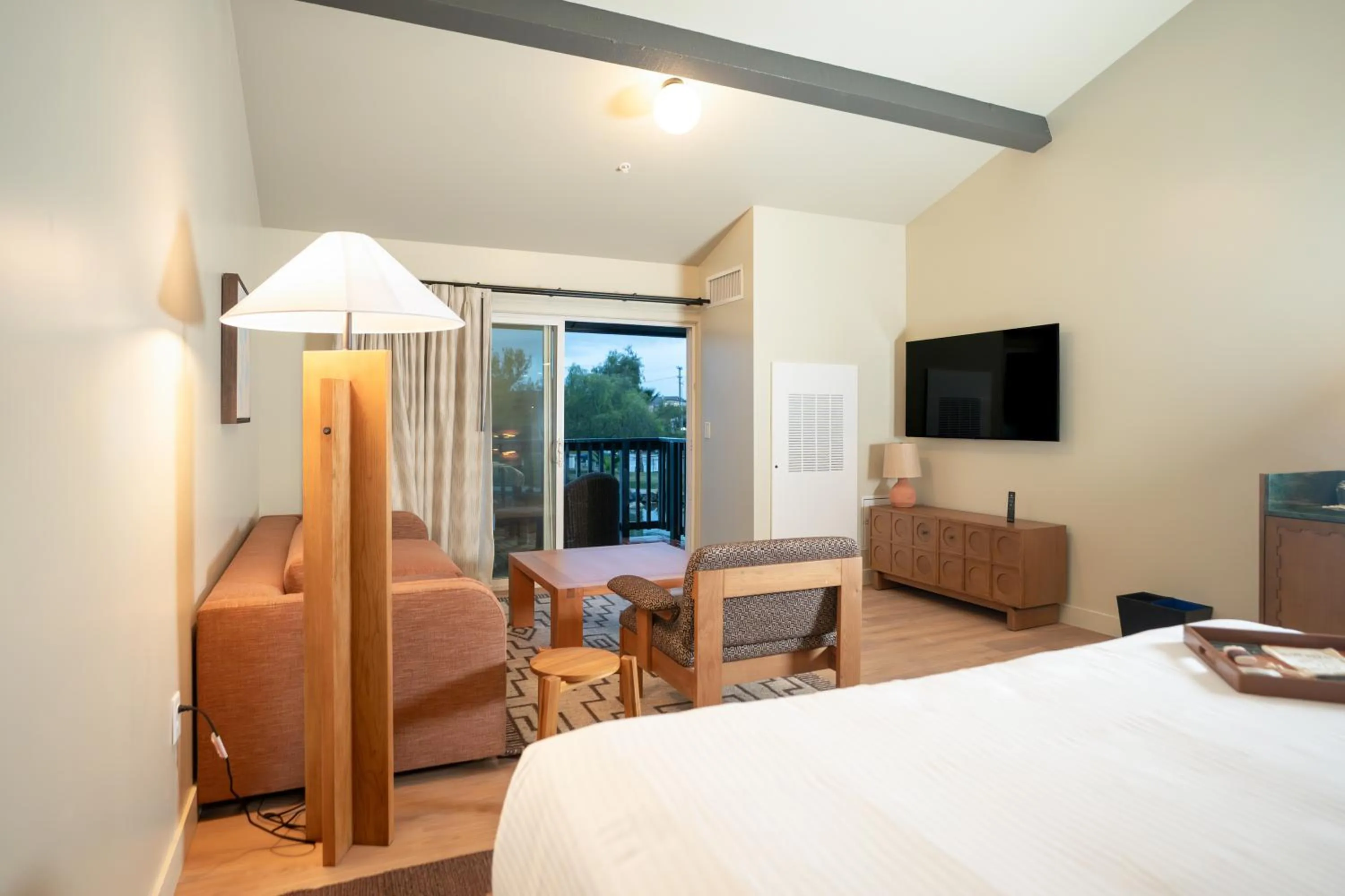 Bed in Murrieta Hot Springs Resort