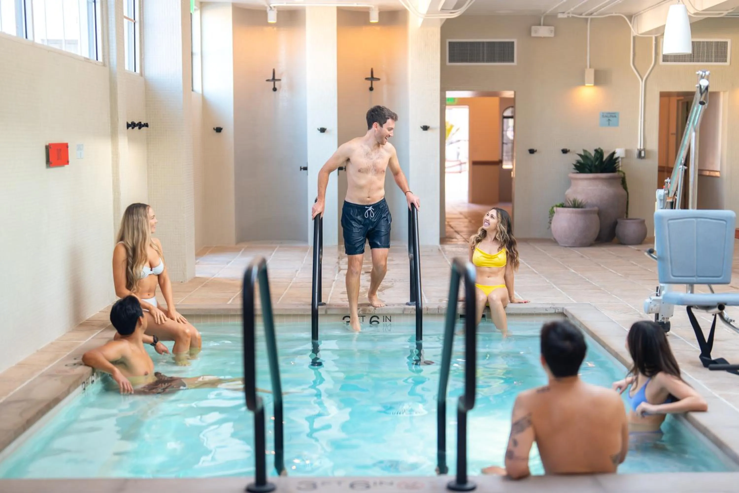 Swimming pool in Murrieta Hot Springs Resort