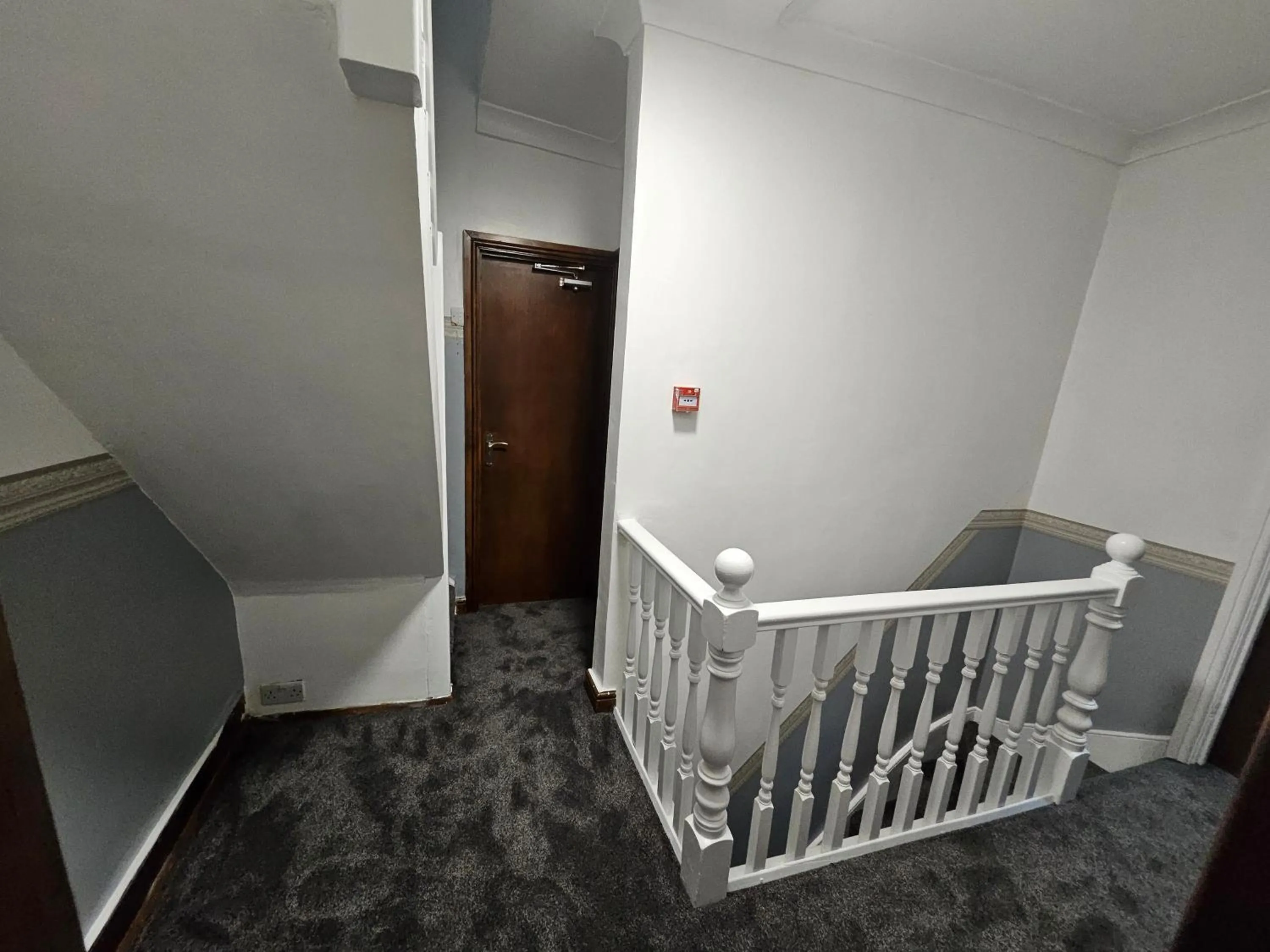 Lobby or reception, Bed in SnoozeDen Wellesley - Near to Slough Station