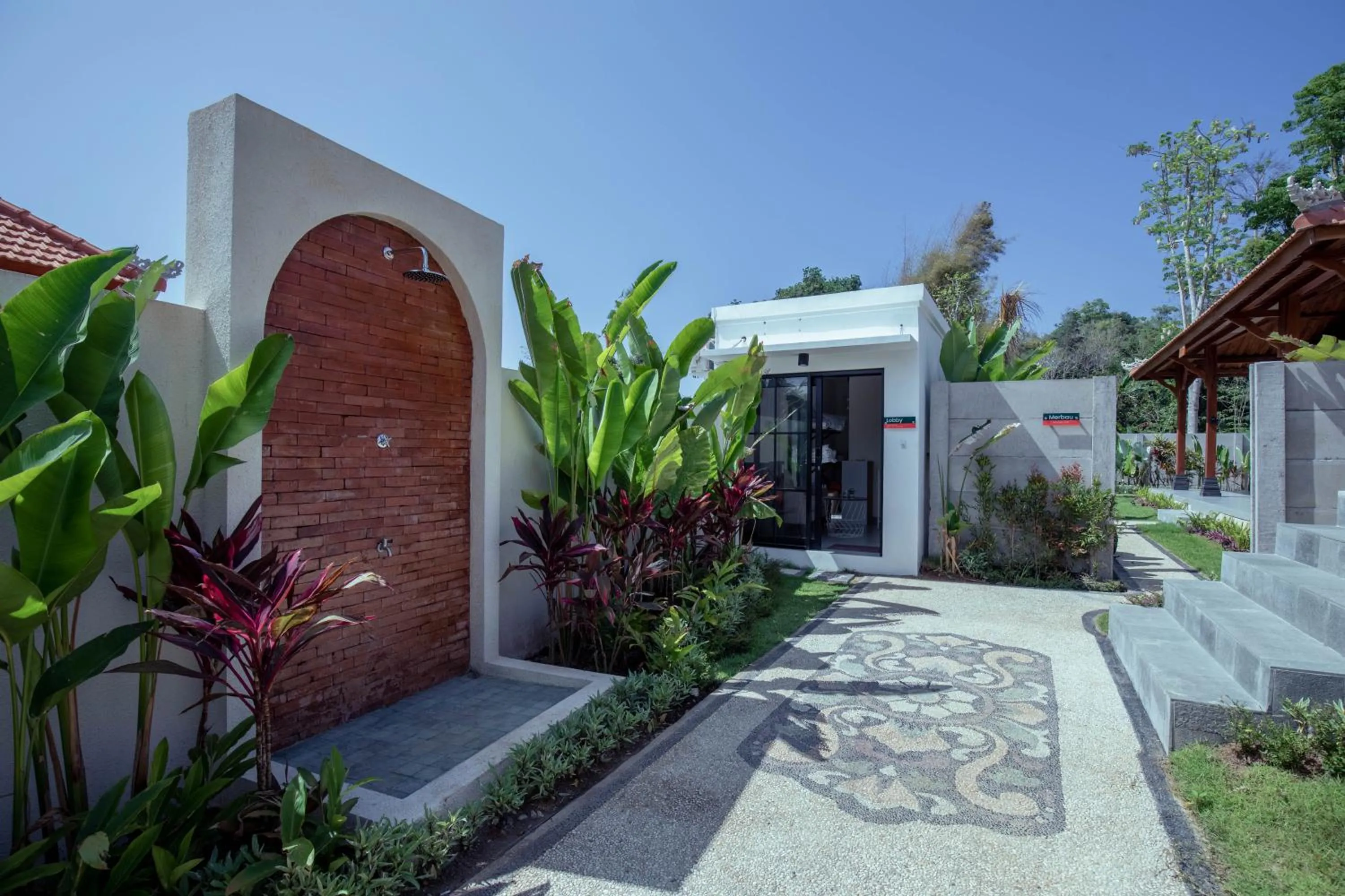 Property building in Bale Taru Pecatu