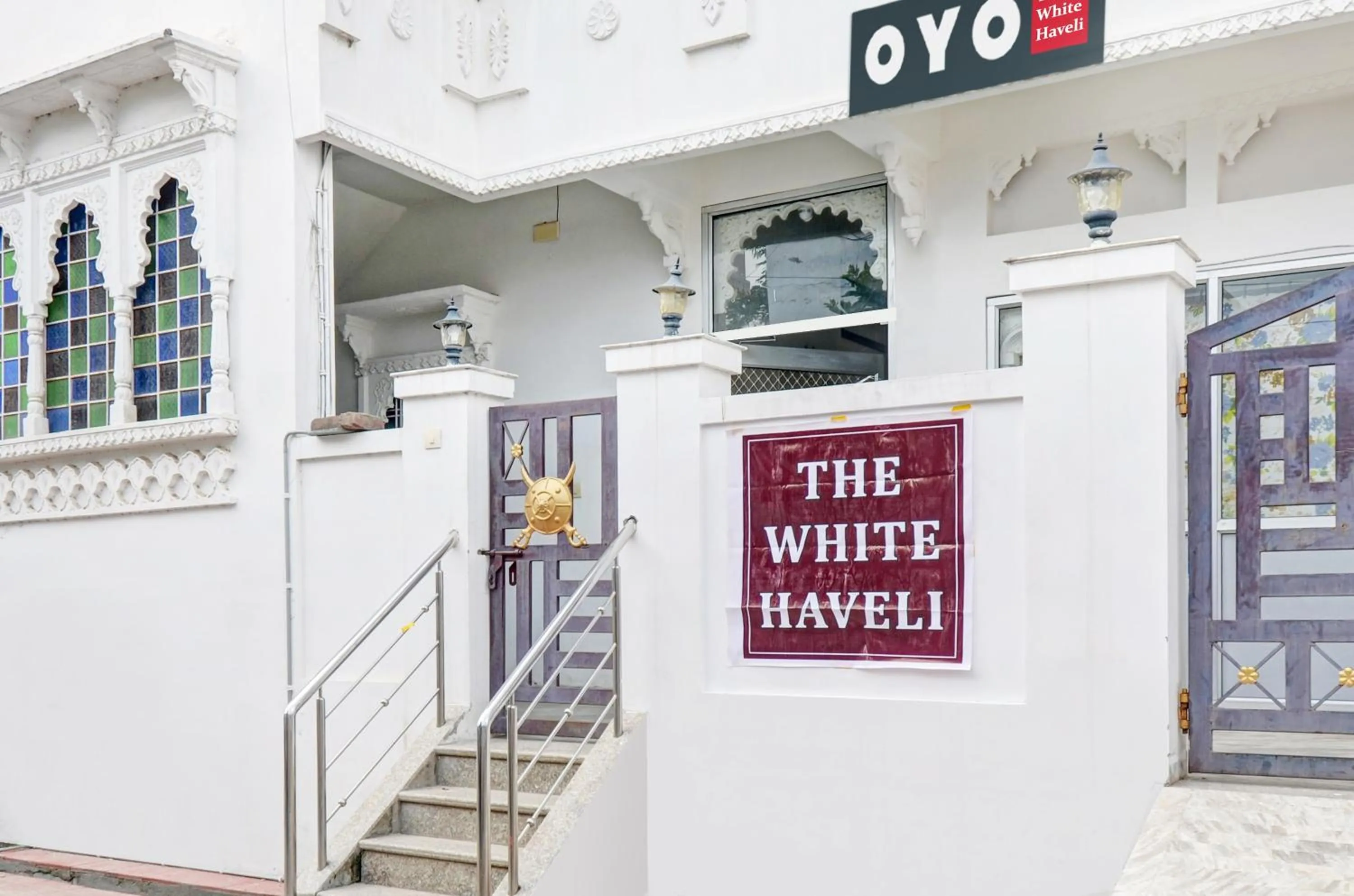 Facade/entrance in Hotel O The White Haveli