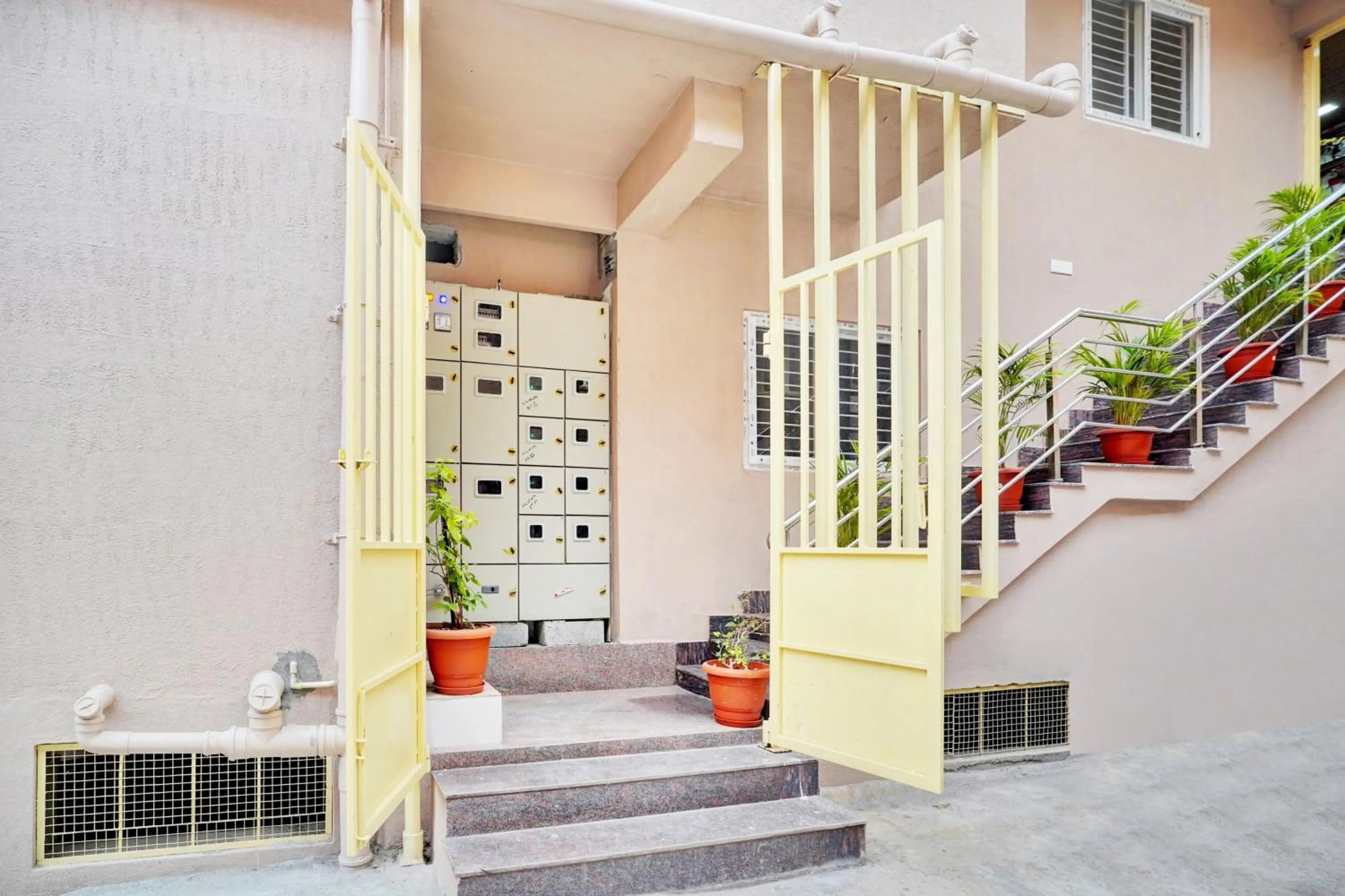 Facade/entrance in Hotel O Chalukya Comfort