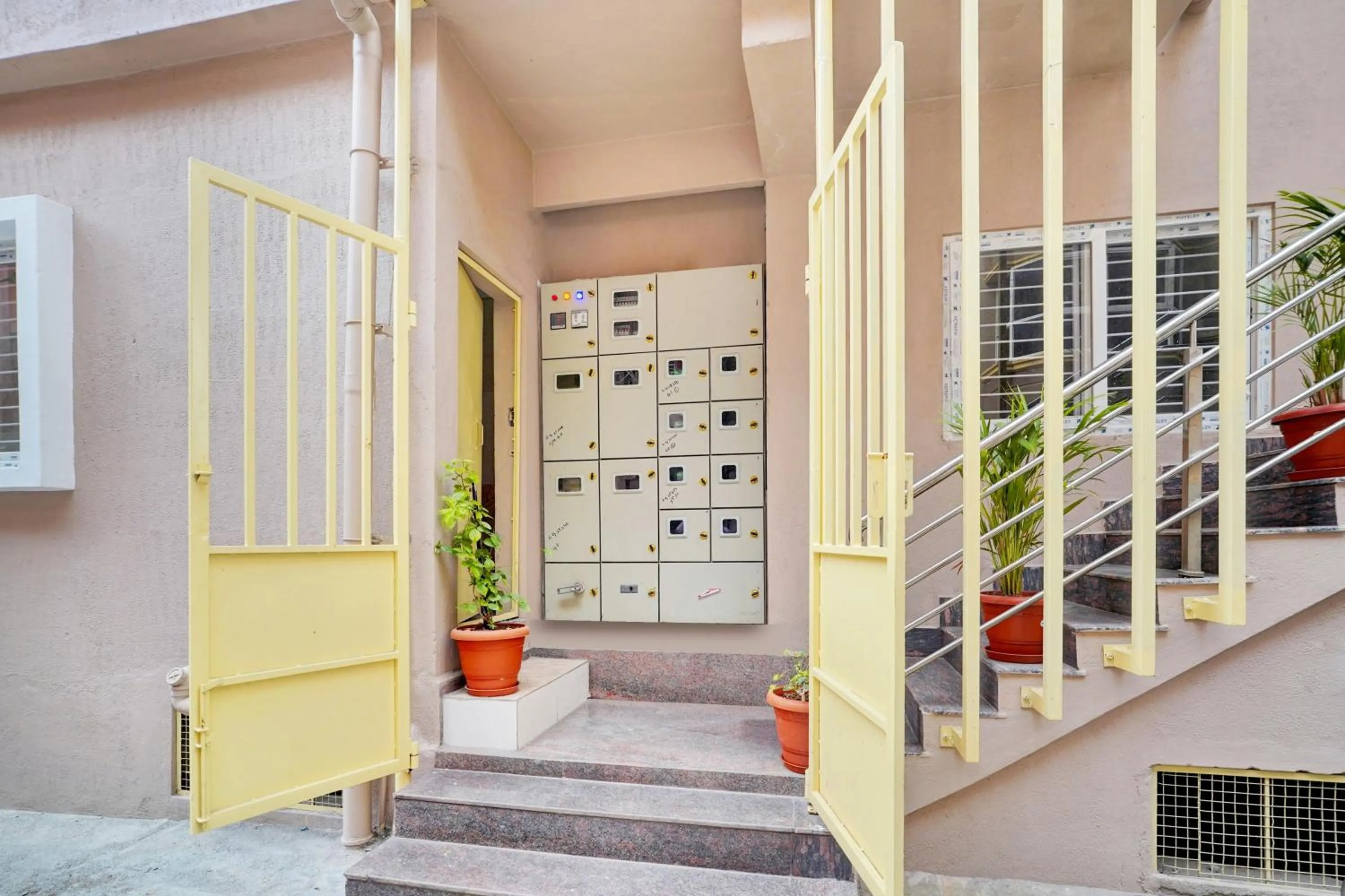 Facade/entrance in Hotel O Chalukya Comfort