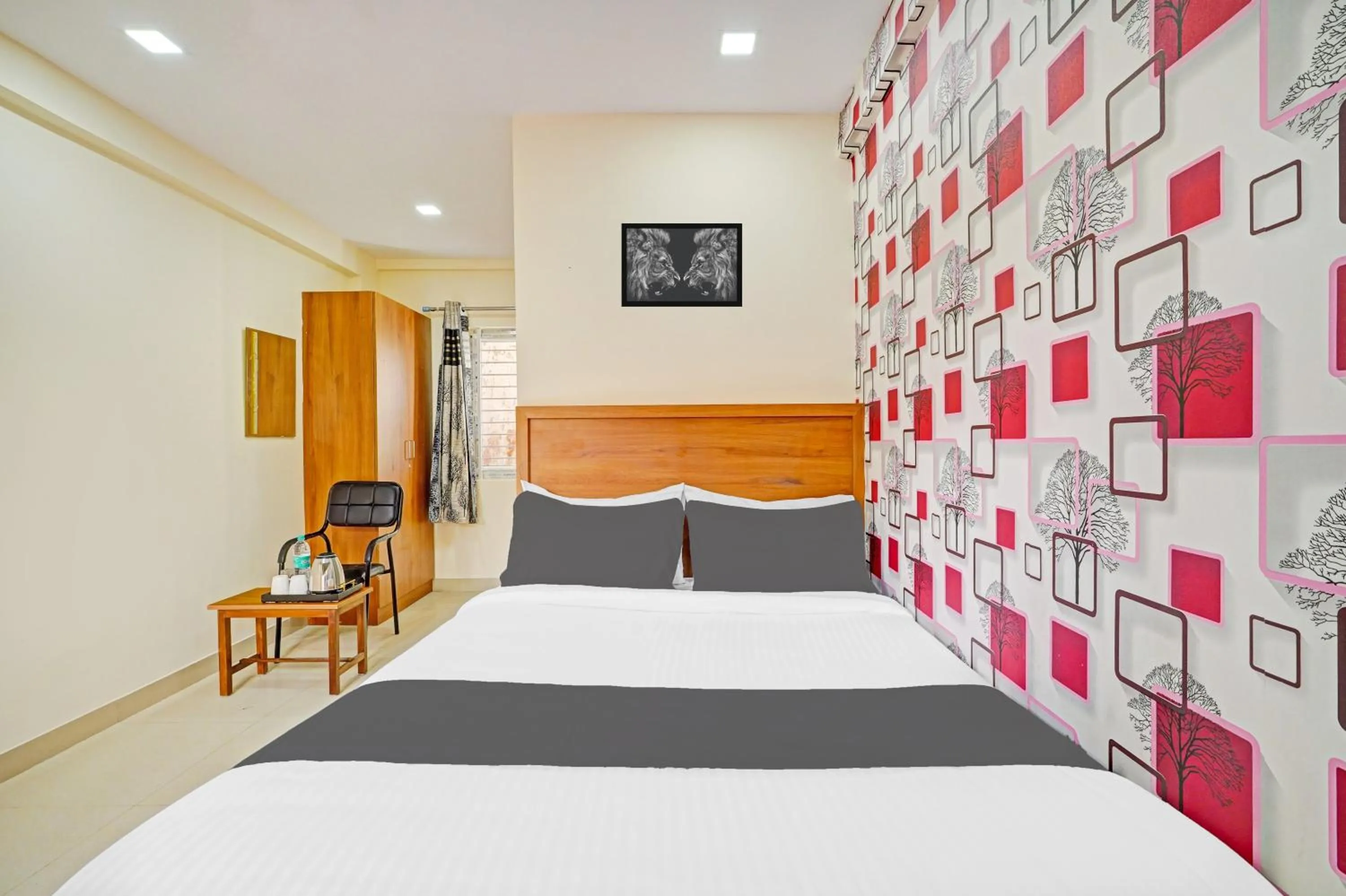 Bedroom, Bed in Hotel O Chalukya Comfort