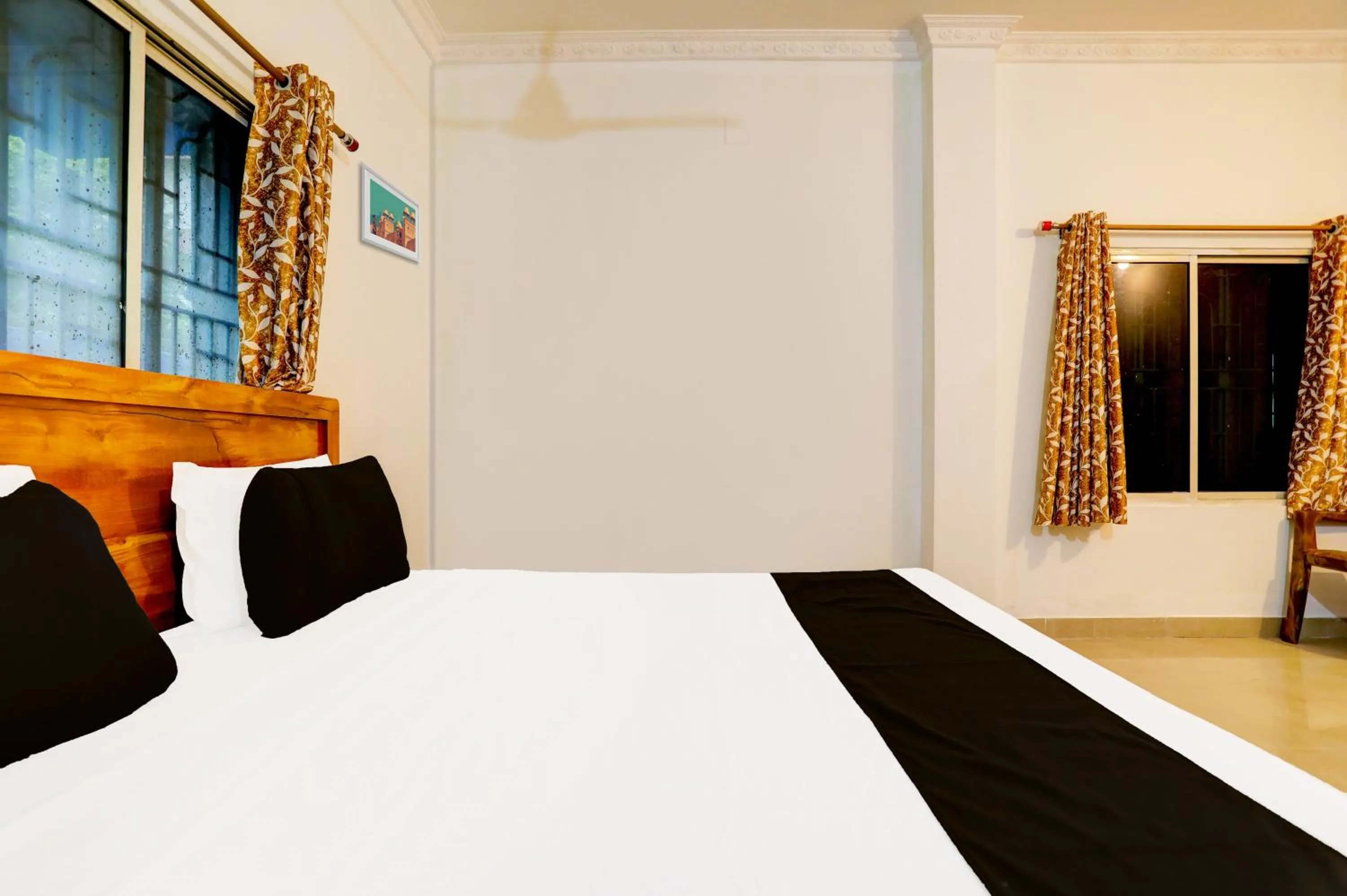 Bedroom in Hotel O Ayendri Premium Guest House