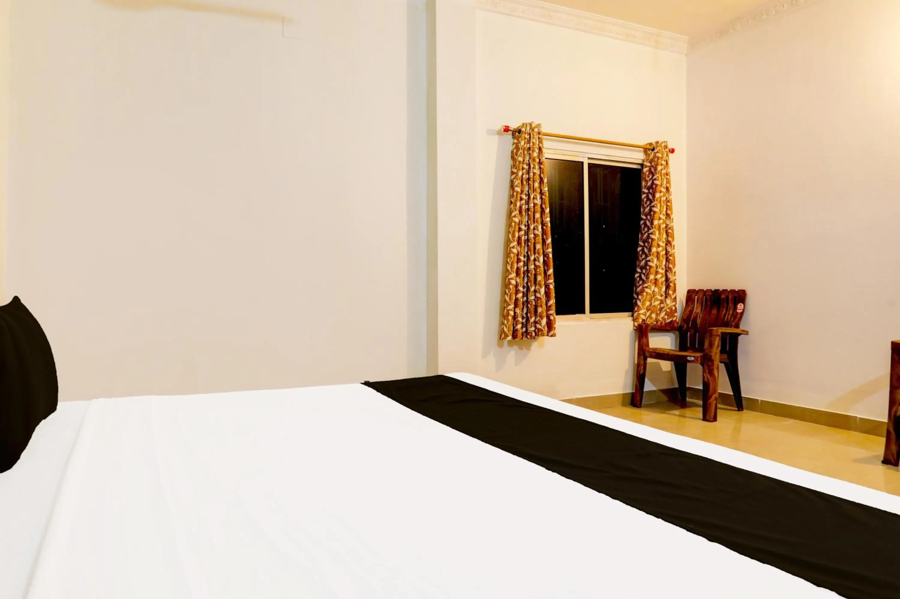 Bedroom in Hotel O Ayendri Premium Guest House