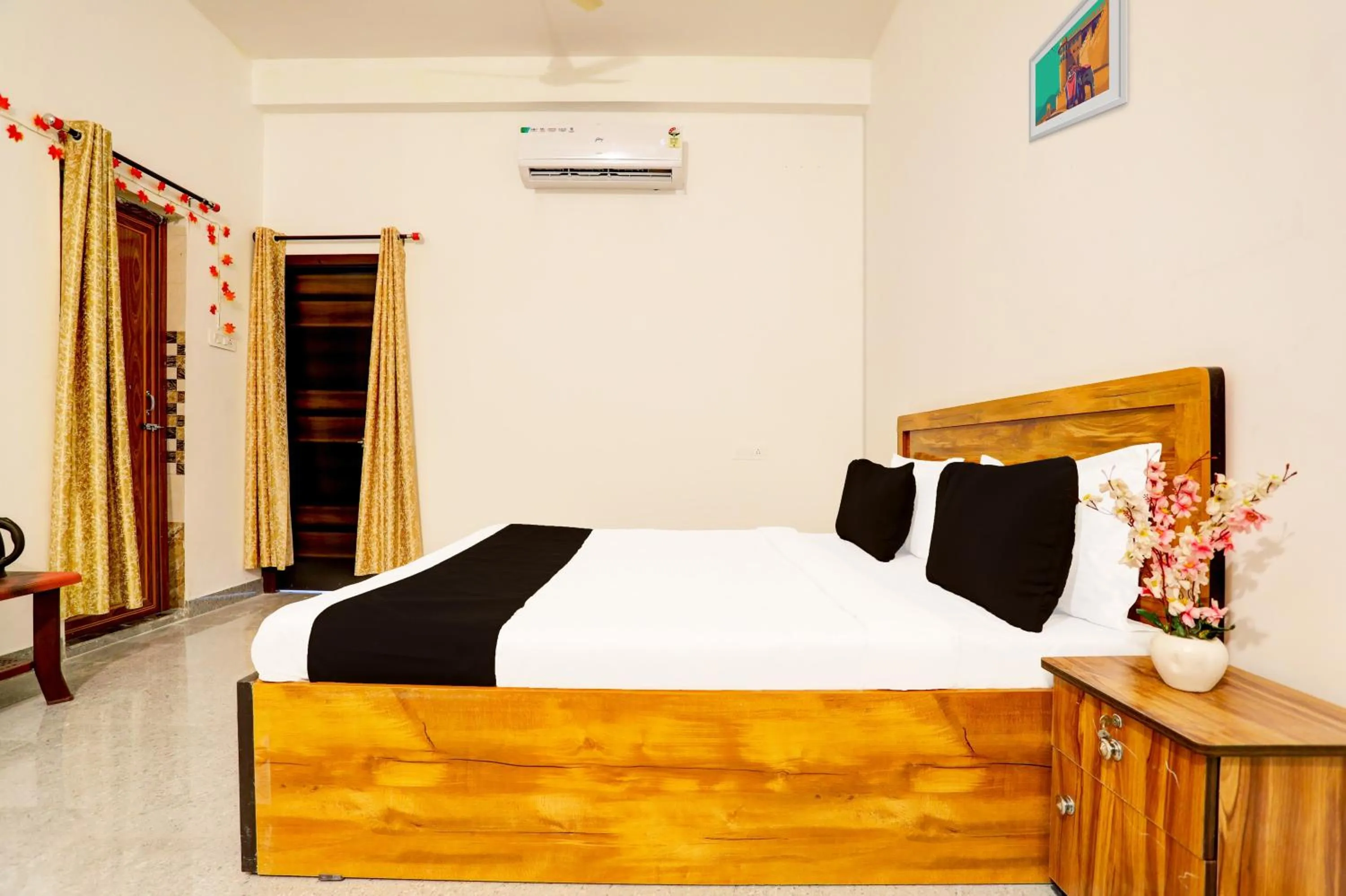 Bedroom in Hotel O Ayendri Premium Guest House