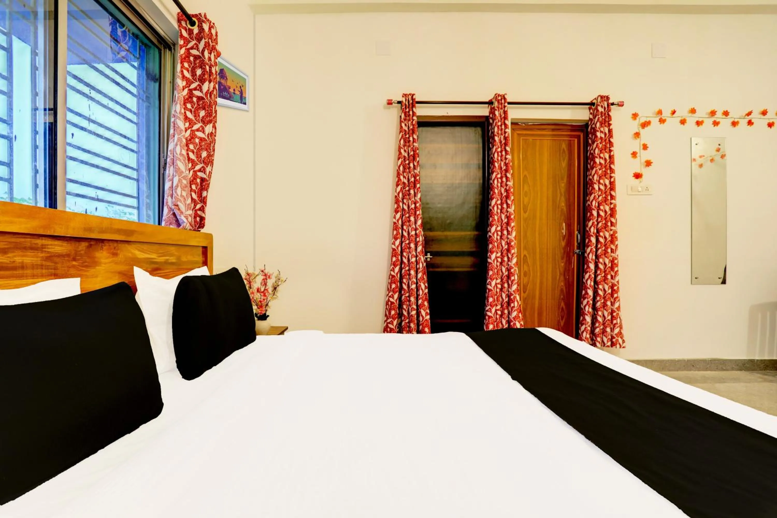 Bedroom in Hotel O Ayendri Premium Guest House