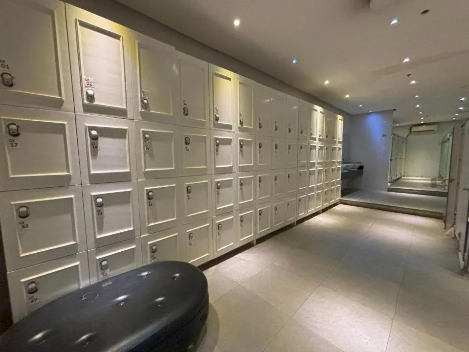 Fitness centre/facilities in Lido De Paris Hotel