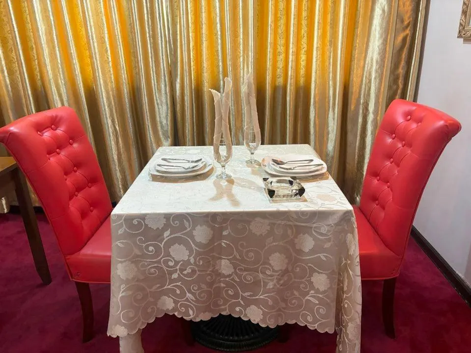 Living room in Lido De Paris Hotel