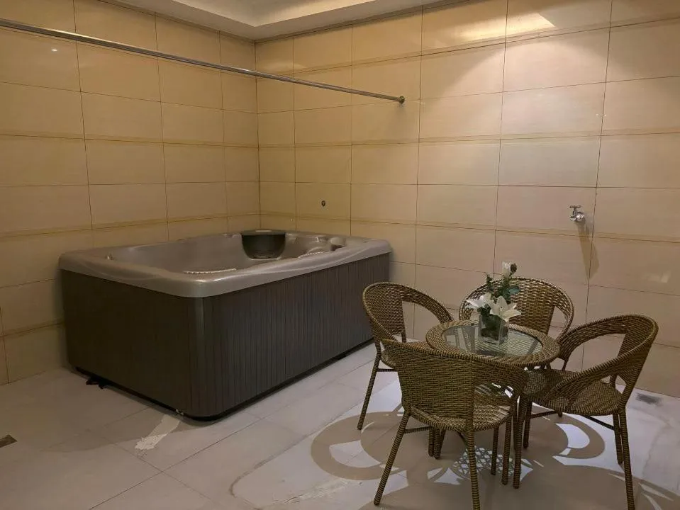 Hot Spring Bath in Lido De Paris Hotel