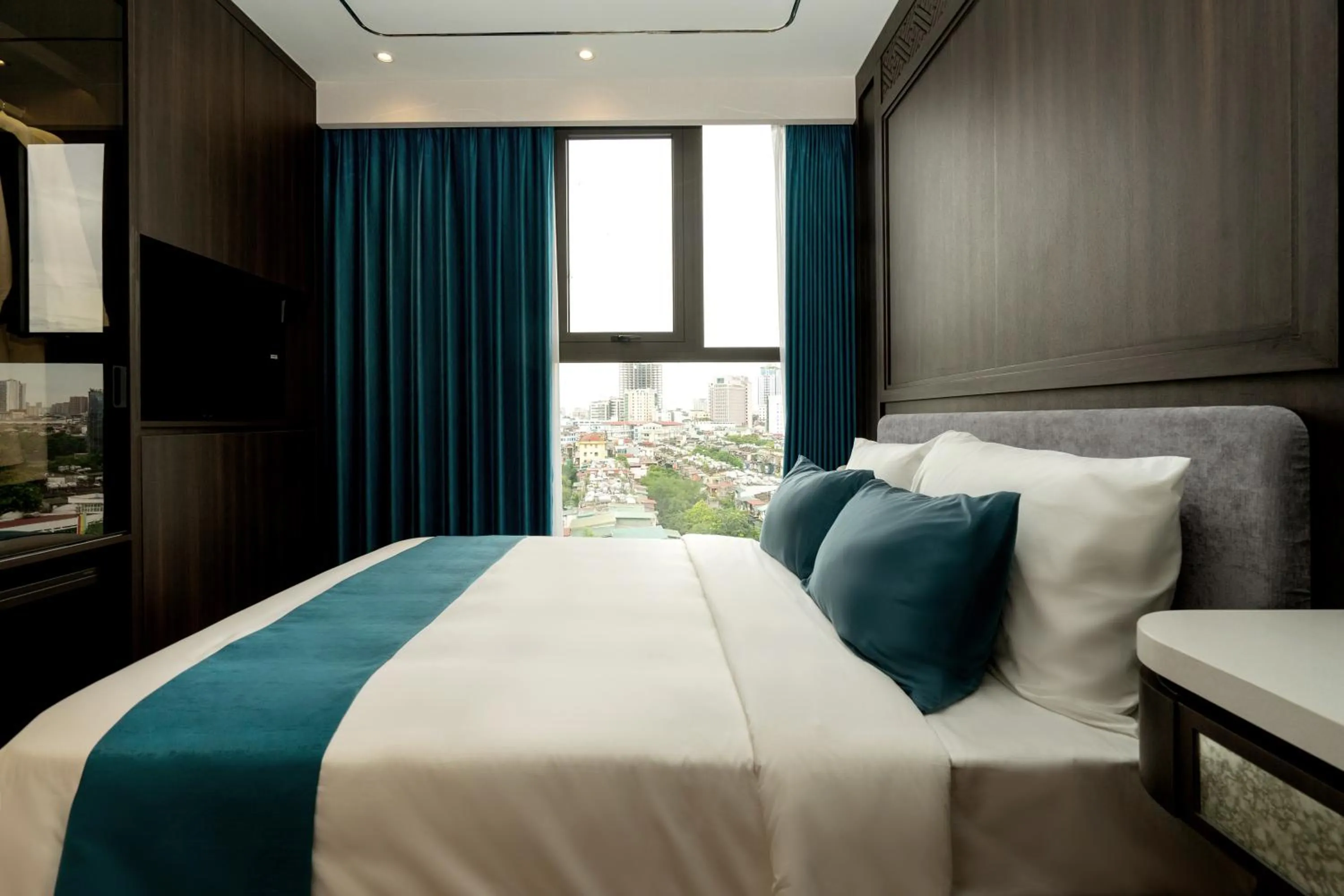 Bathroom, Bed in The Gloria Serviced Apartment by Silk Path