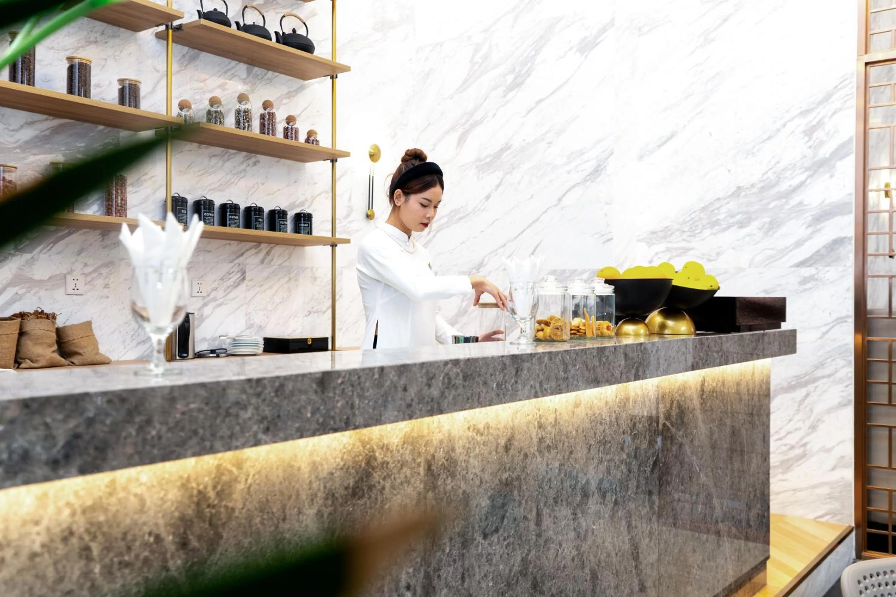 Lounge or bar in The Gloria Serviced Apartment by Silk Path