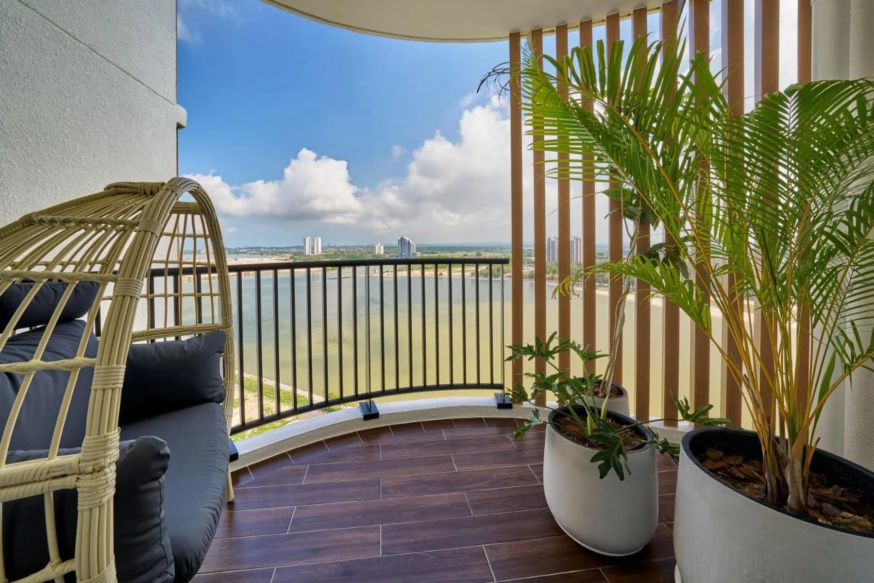 Balcony/Terrace in Birkin International Hotel