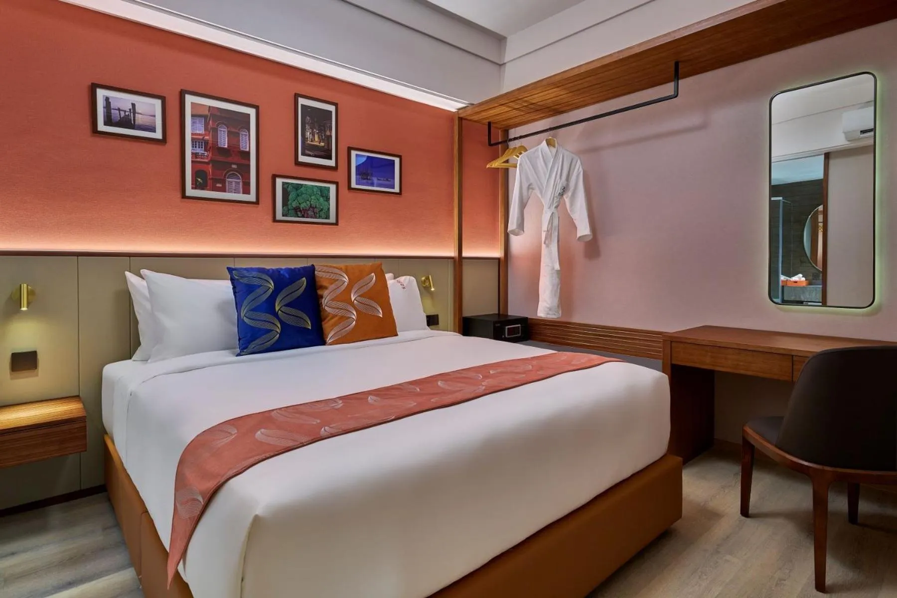 Bedroom, Bed in Birkin International Hotel